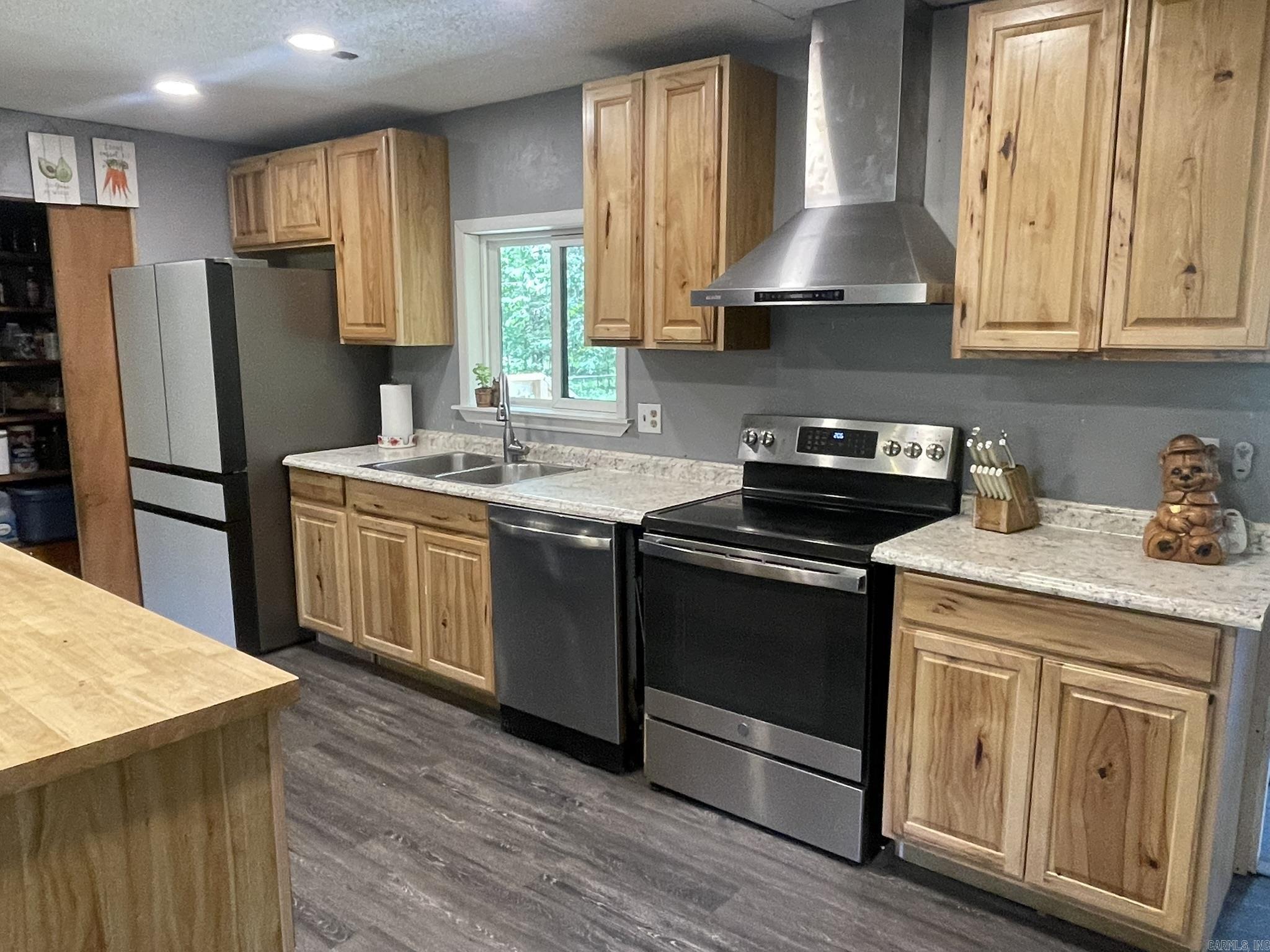 1506  Polk Road 74  Mena, AR