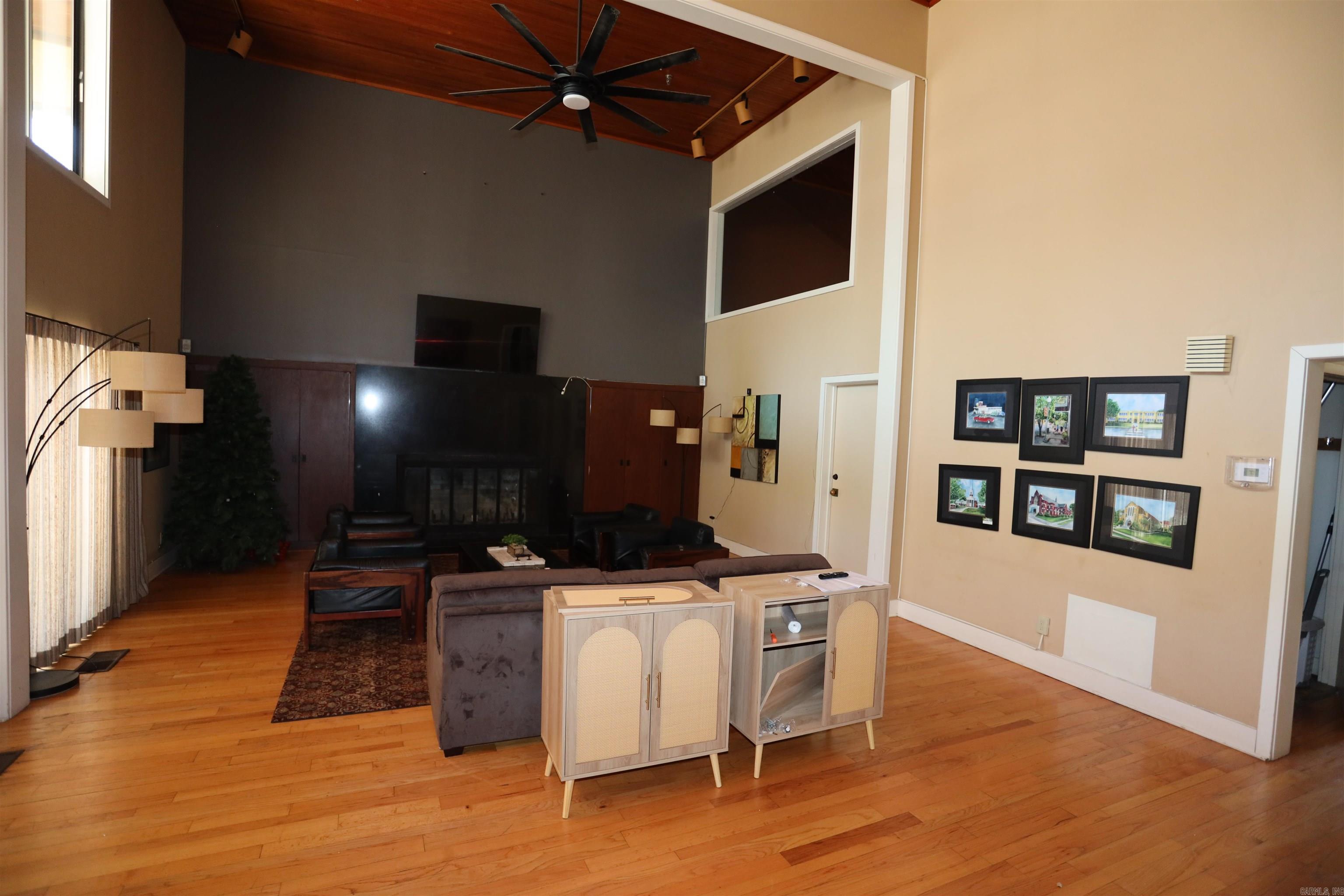 911 W Pine  Warren, AR