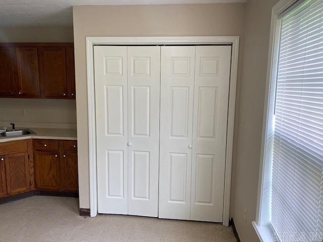 706 S 5th  Augusta, AR