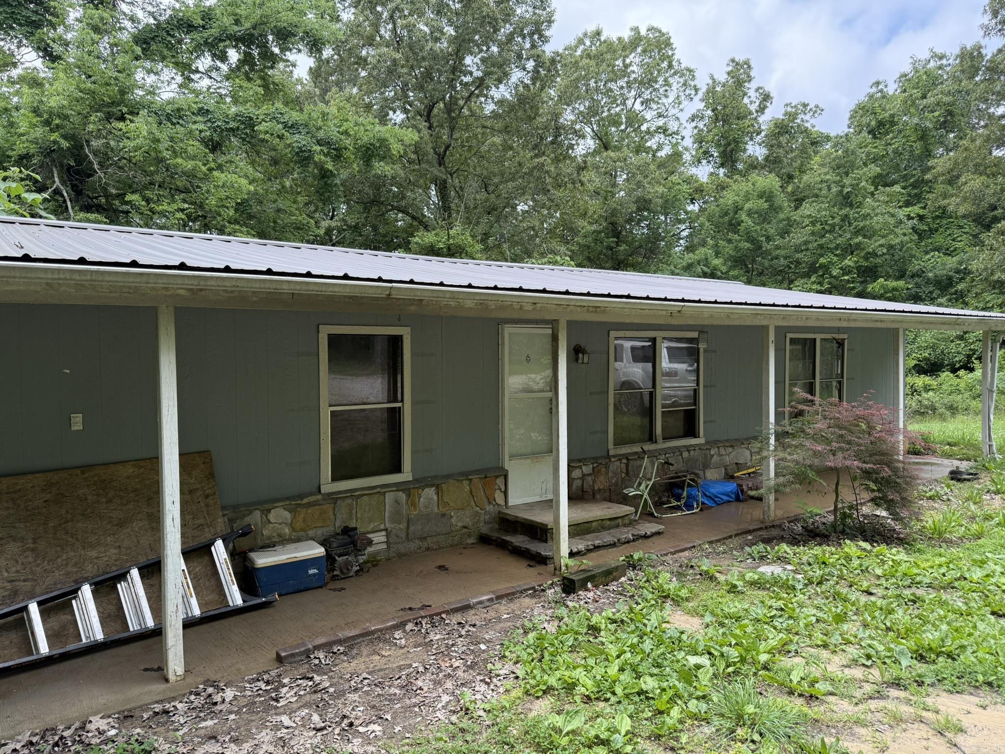 68  Davis Drive  Melbourne, AR