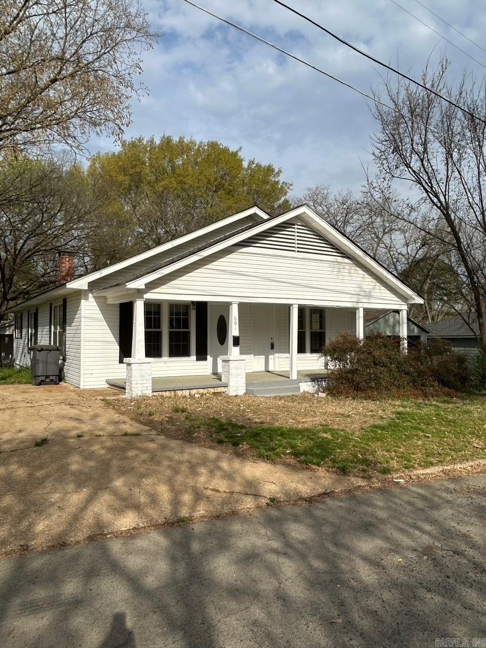 601 N Hickory  Searcy, AR