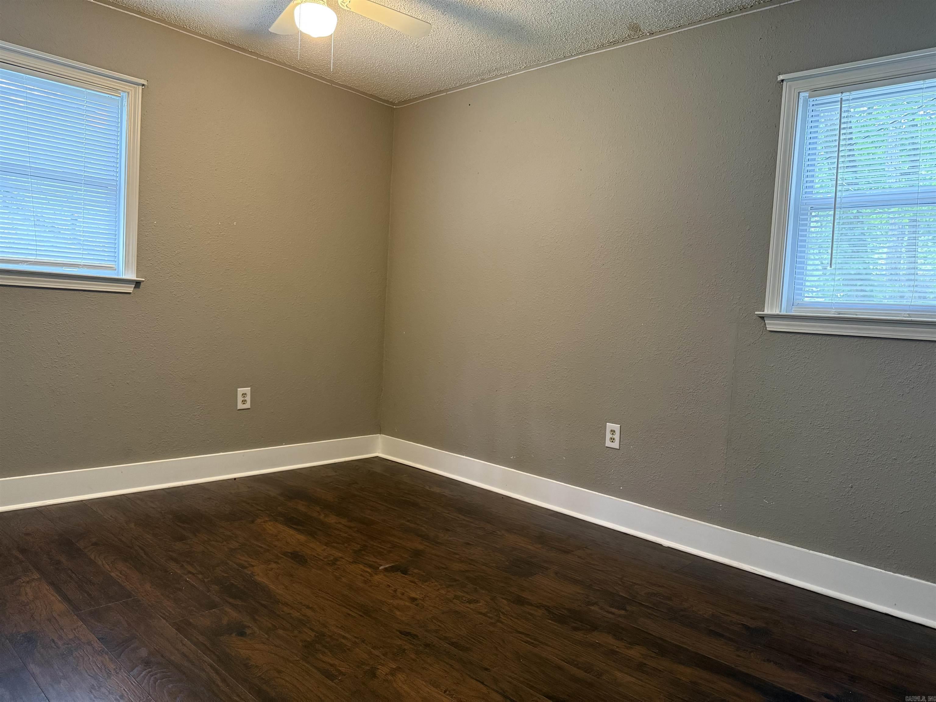 802  Desoto  Benton, AR