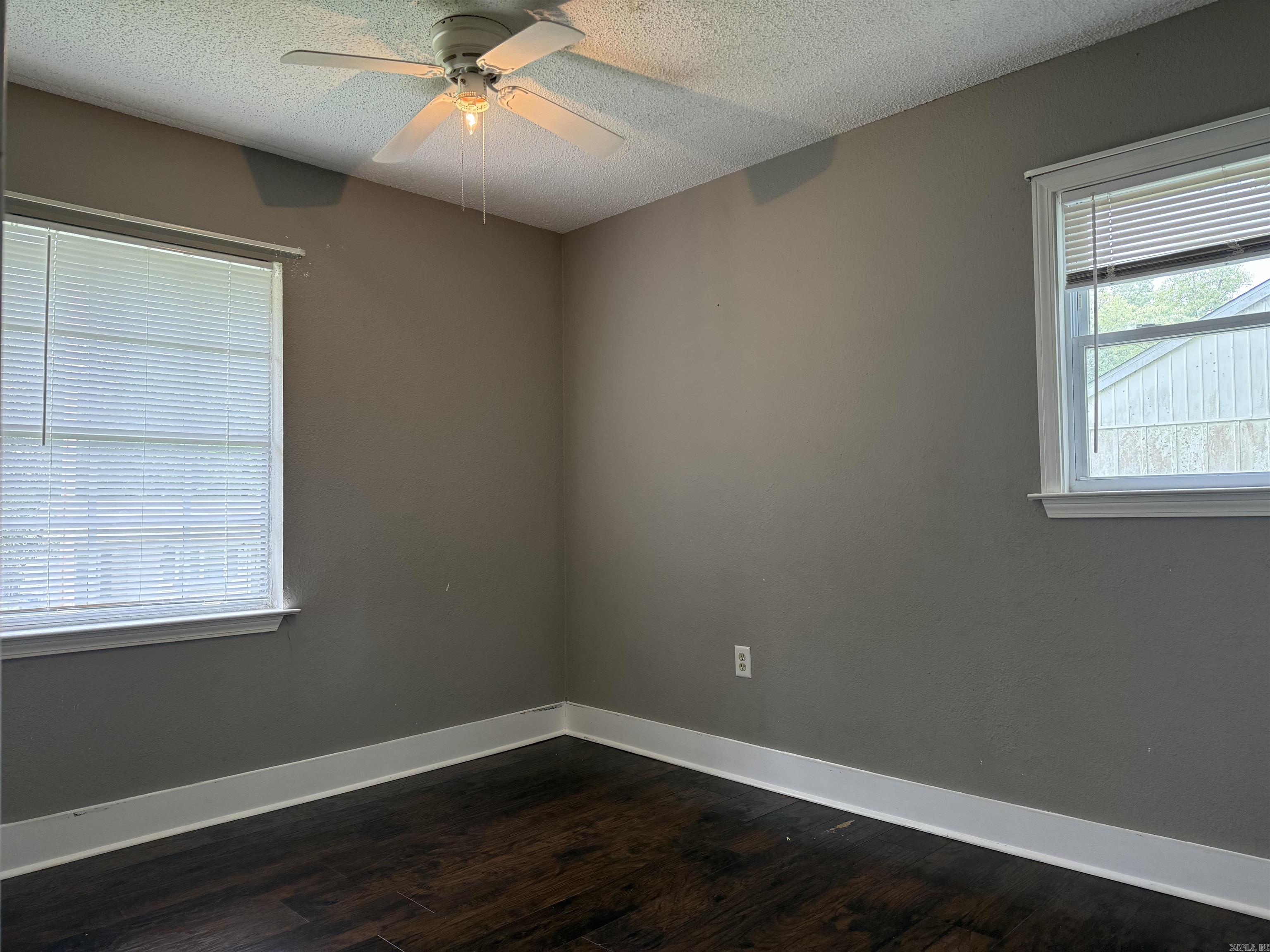 802  Desoto  Benton, AR