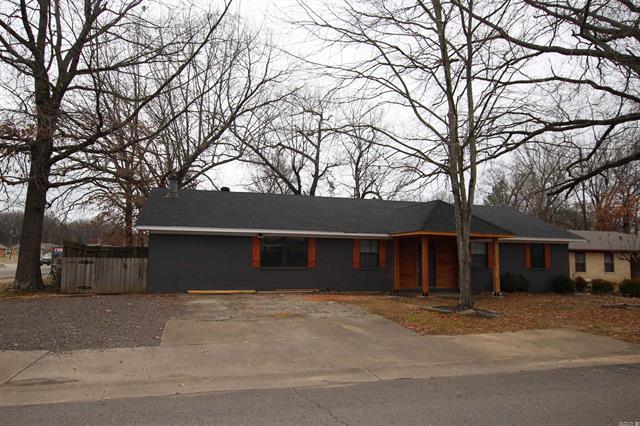 1101 S Tampa  Russellville, AR