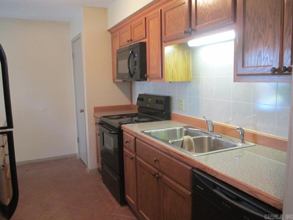 1101 S Tampa  Russellville, AR