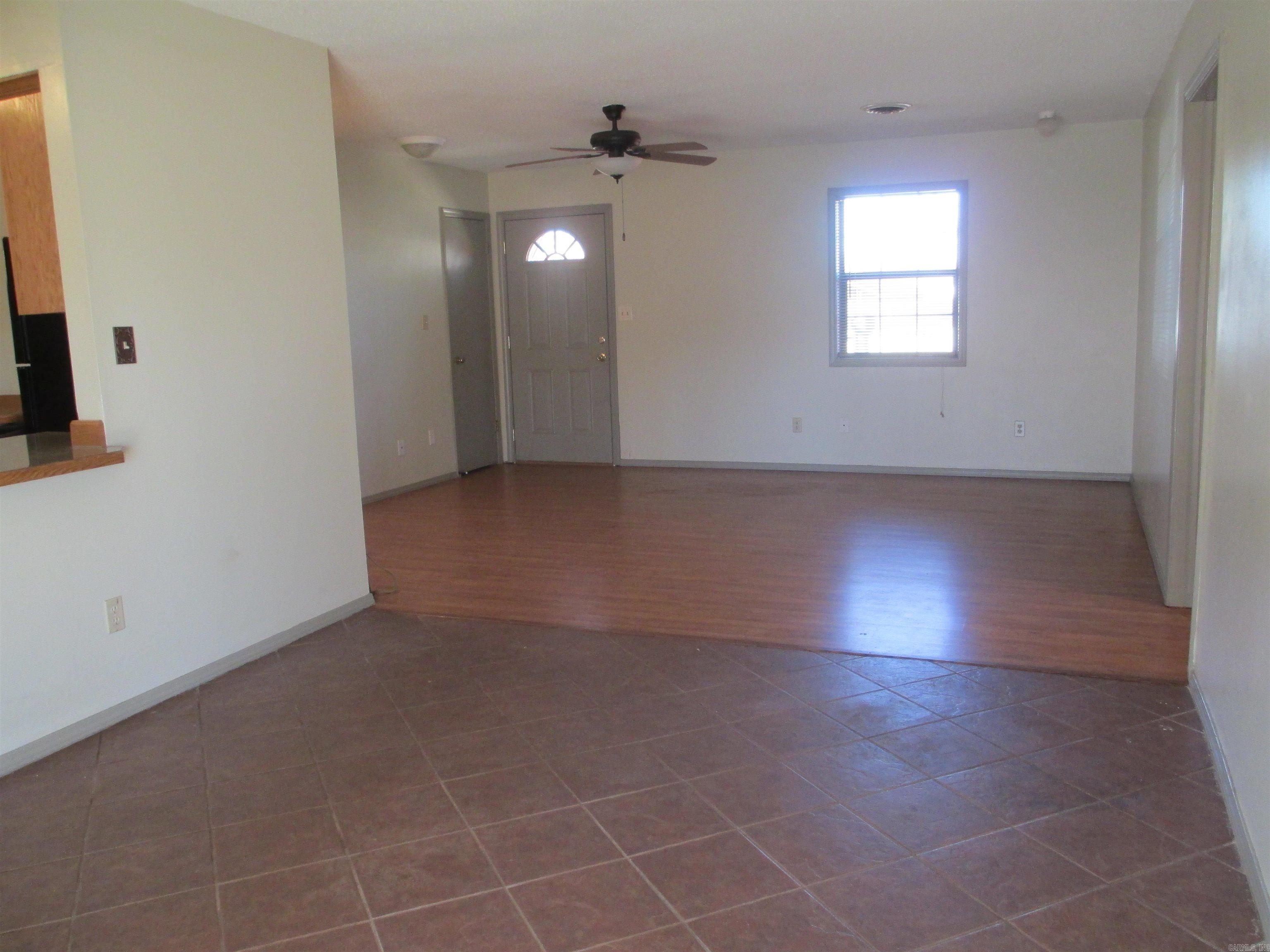 1101 S Tampa  Russellville, AR