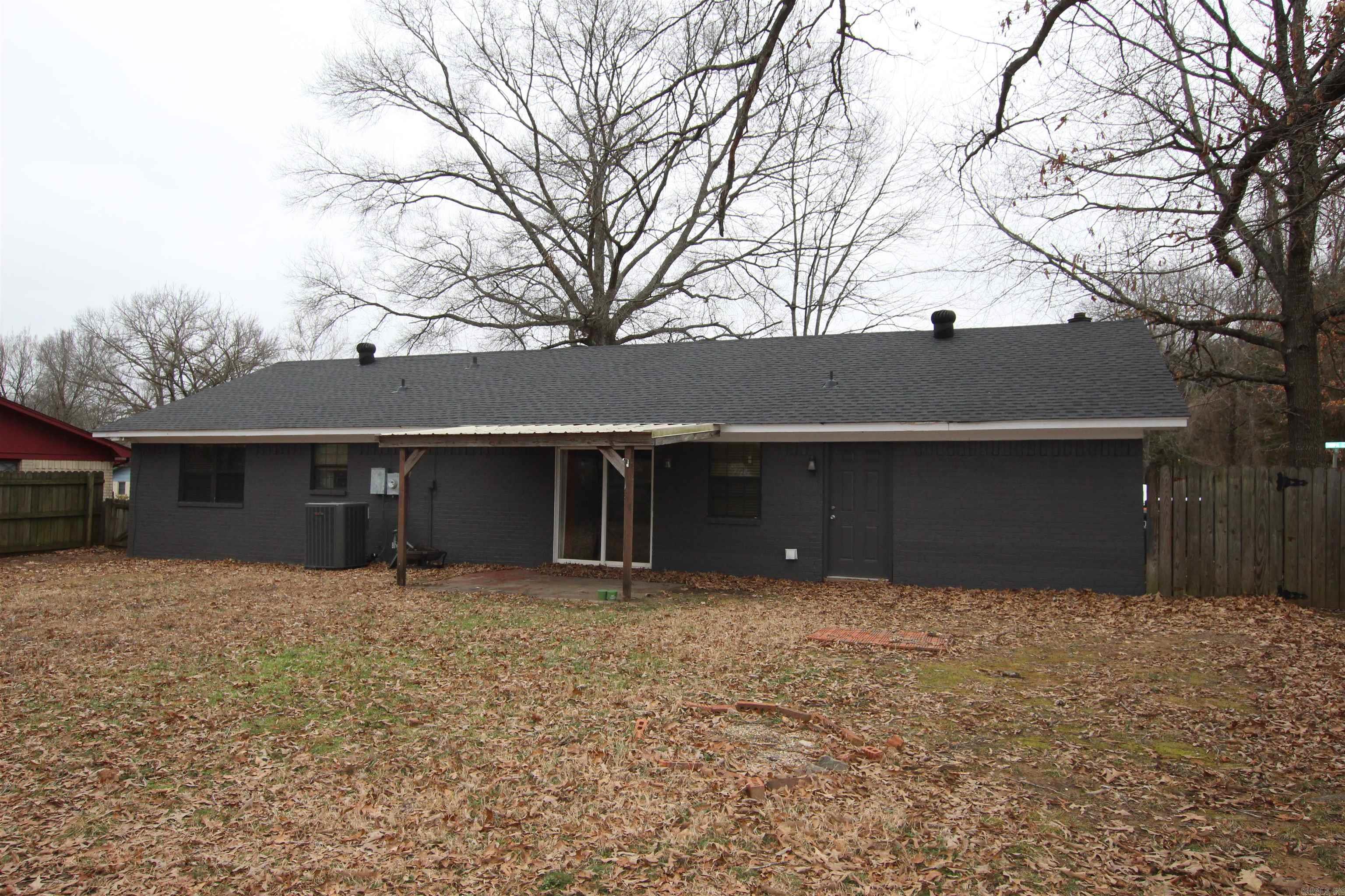 1101 S Tampa  Russellville, AR