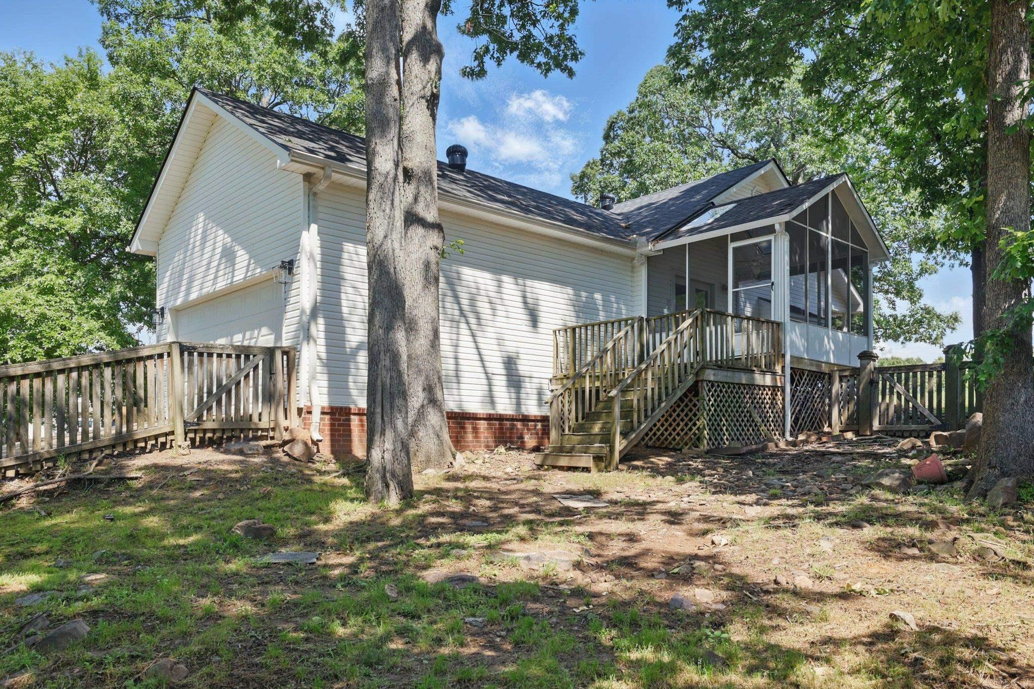 19  Golden Oaks  Maumelle, AR