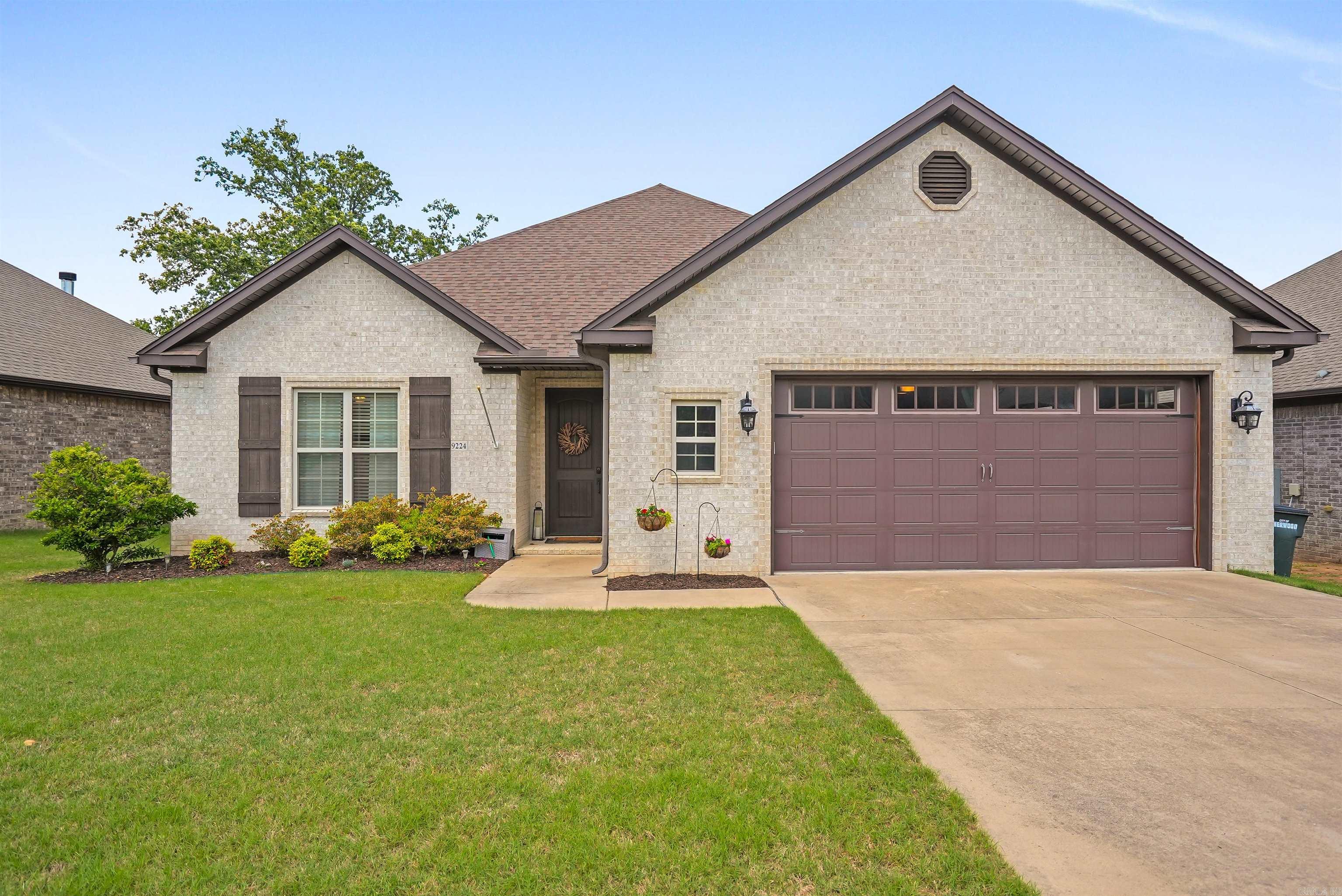 9224  Meadow Gardens  Sherwood, AR