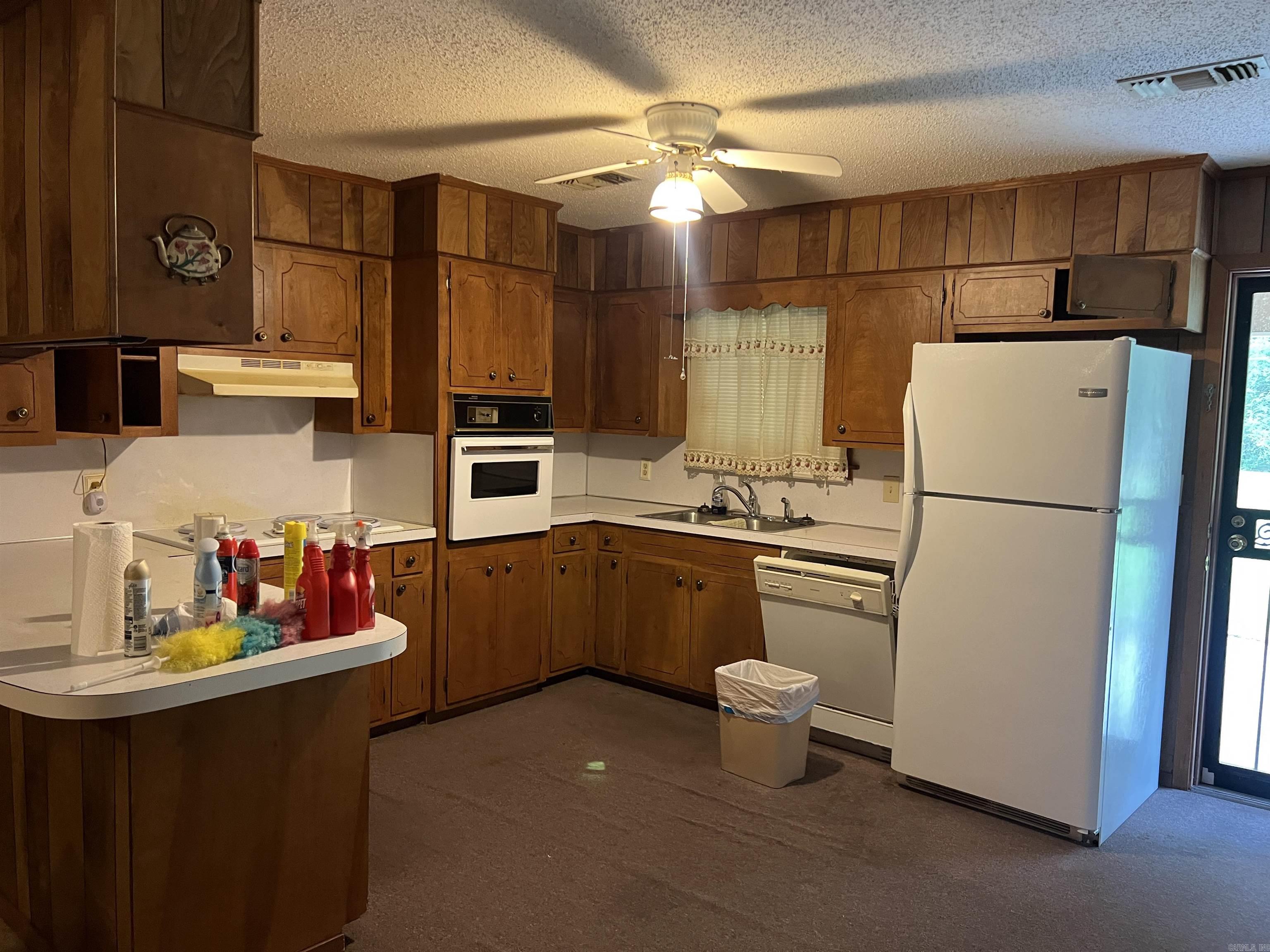 1701  Dixon  Pine Bluff, AR