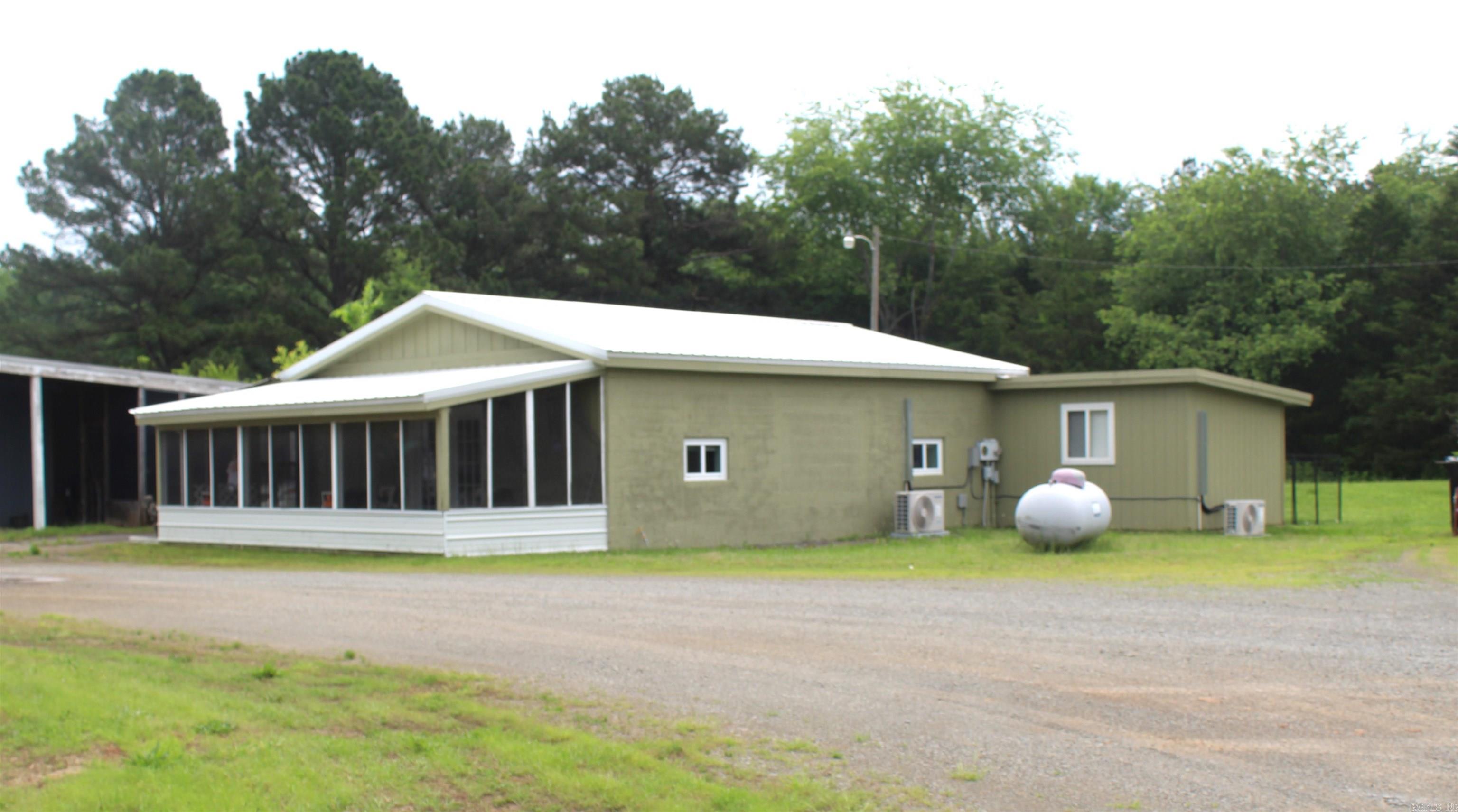 7424 & 7436  Edgemont  Higden, AR