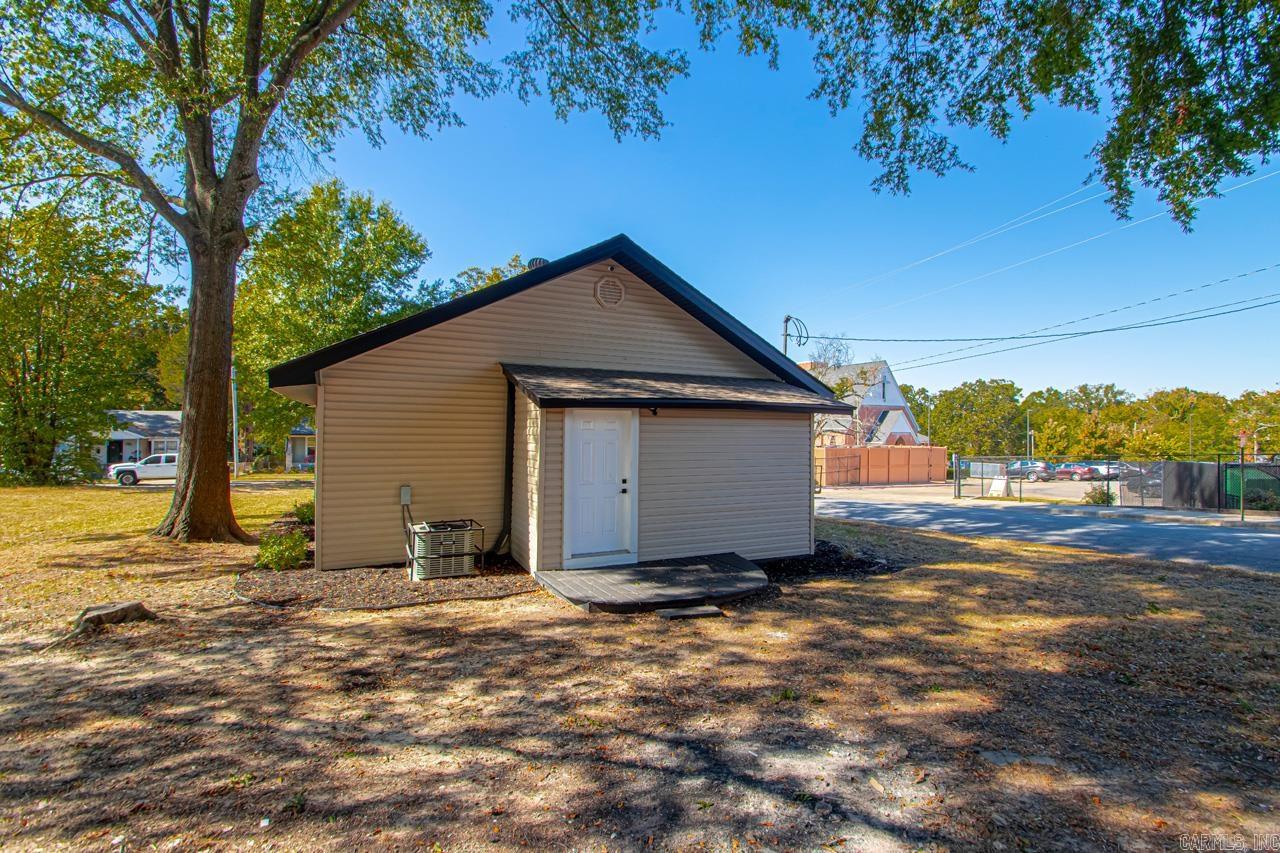 2501 S Maple  Little Rock, AR
