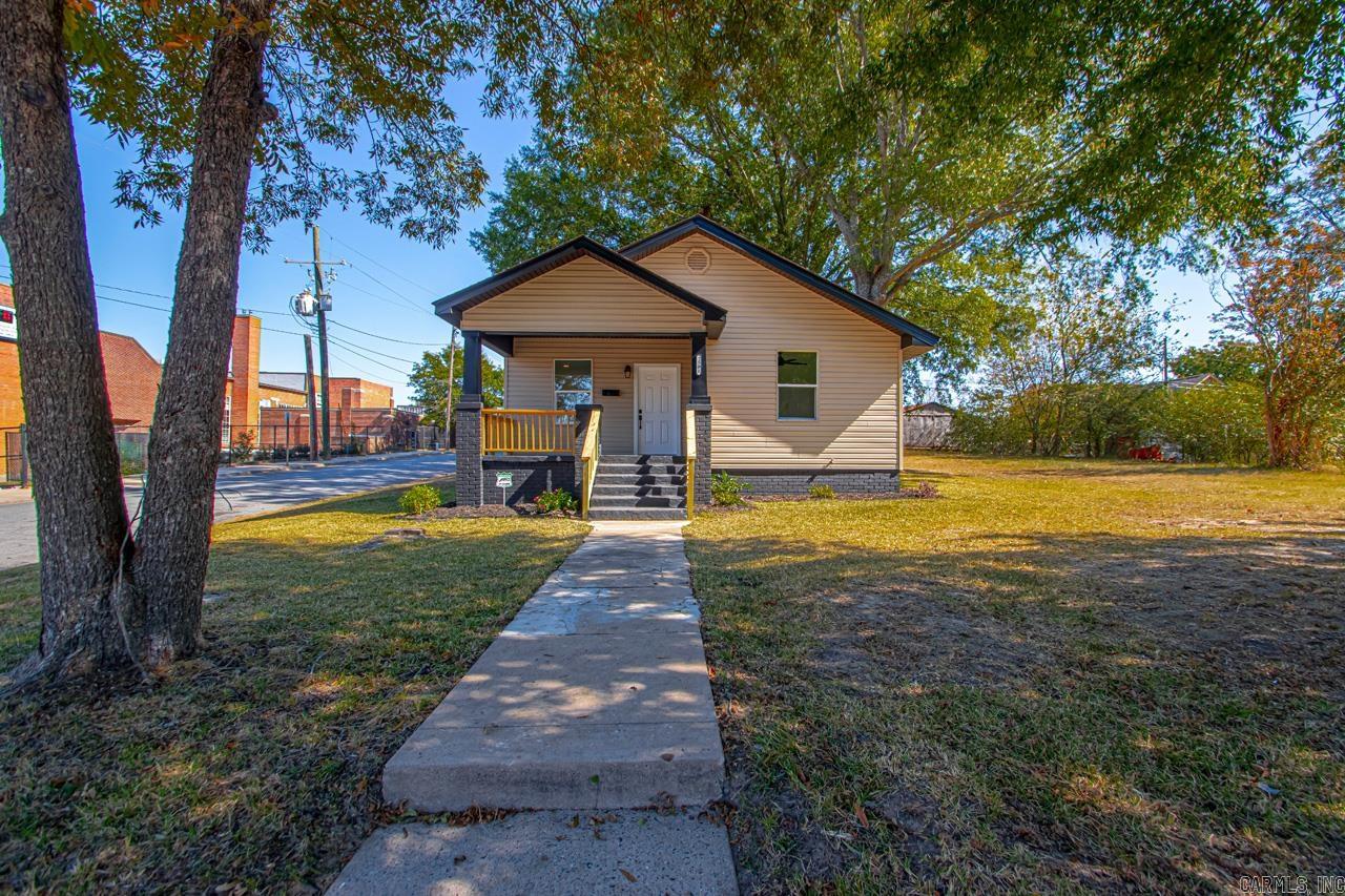 2501 S Maple  Little Rock, AR