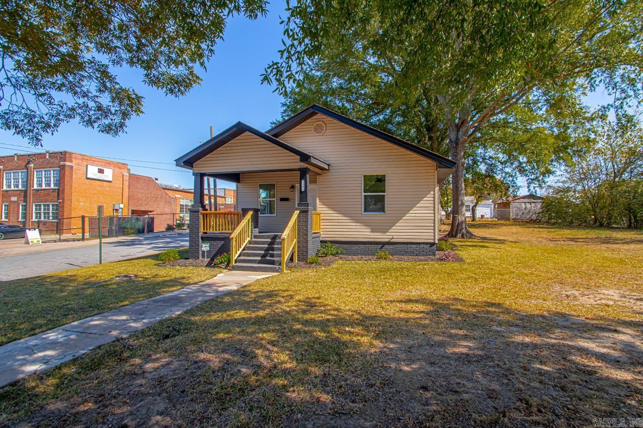 2501 S Maple  Little Rock, AR