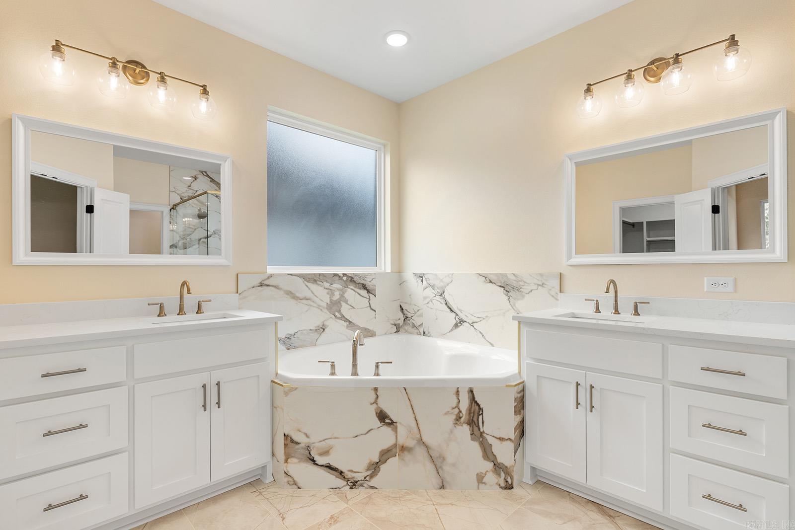 6073 Coral Ridge  Alexander, AR