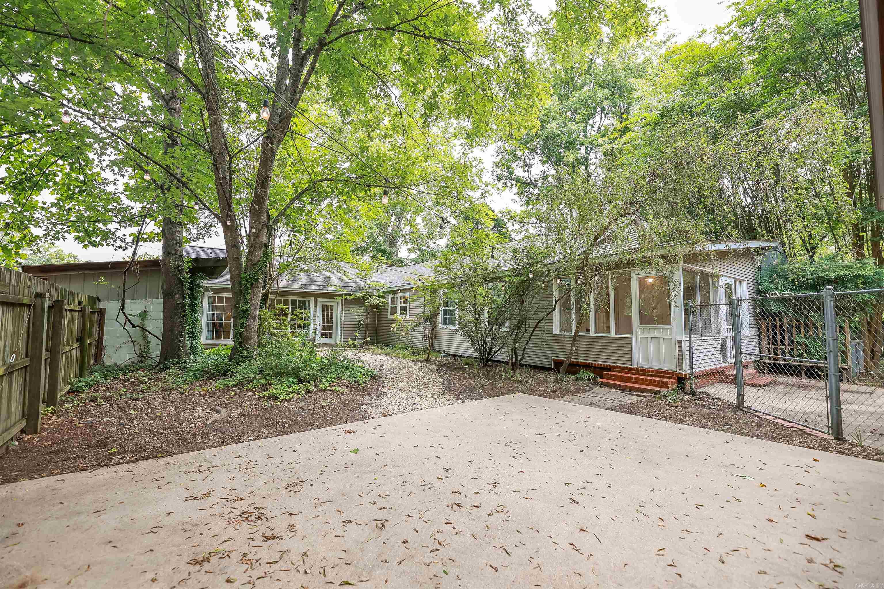 1335  California Ave  Camden, AR