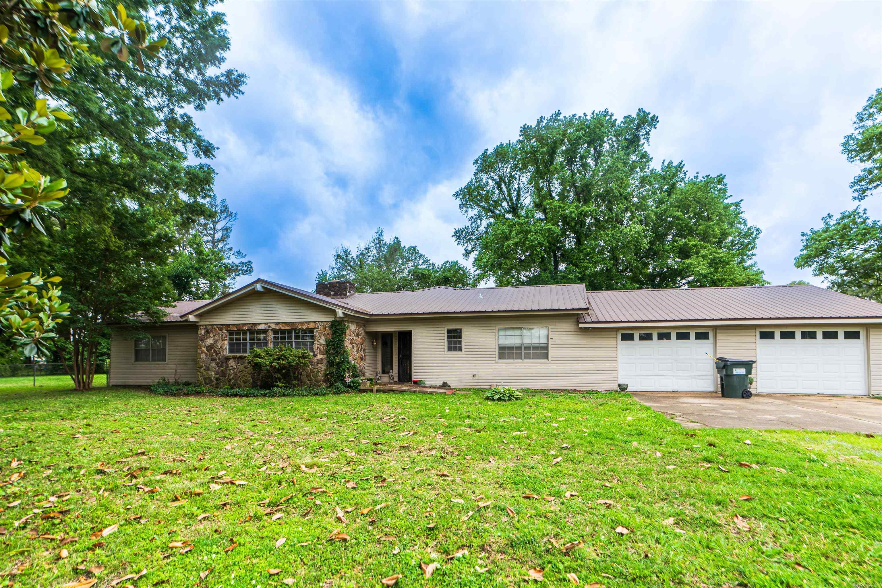 2562  Highway 1  Marianna, AR