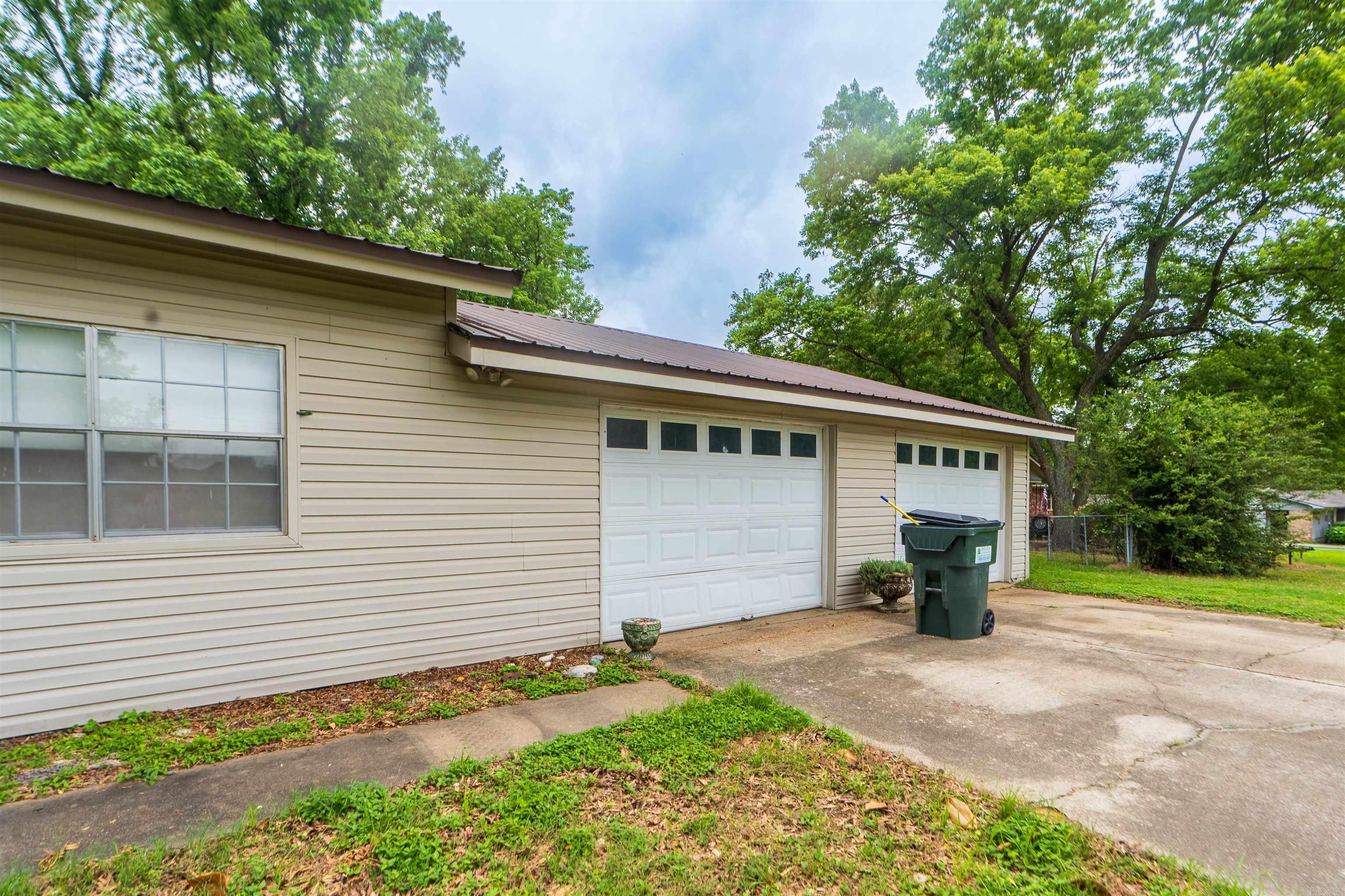2562  Highway 1  Marianna, AR