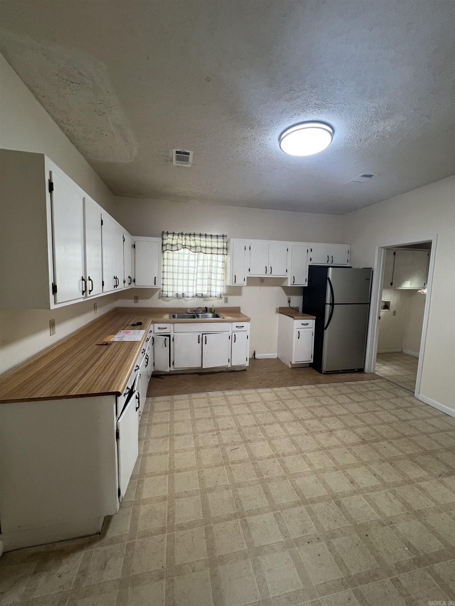 1124 E 2nd  Pine Bluff, AR