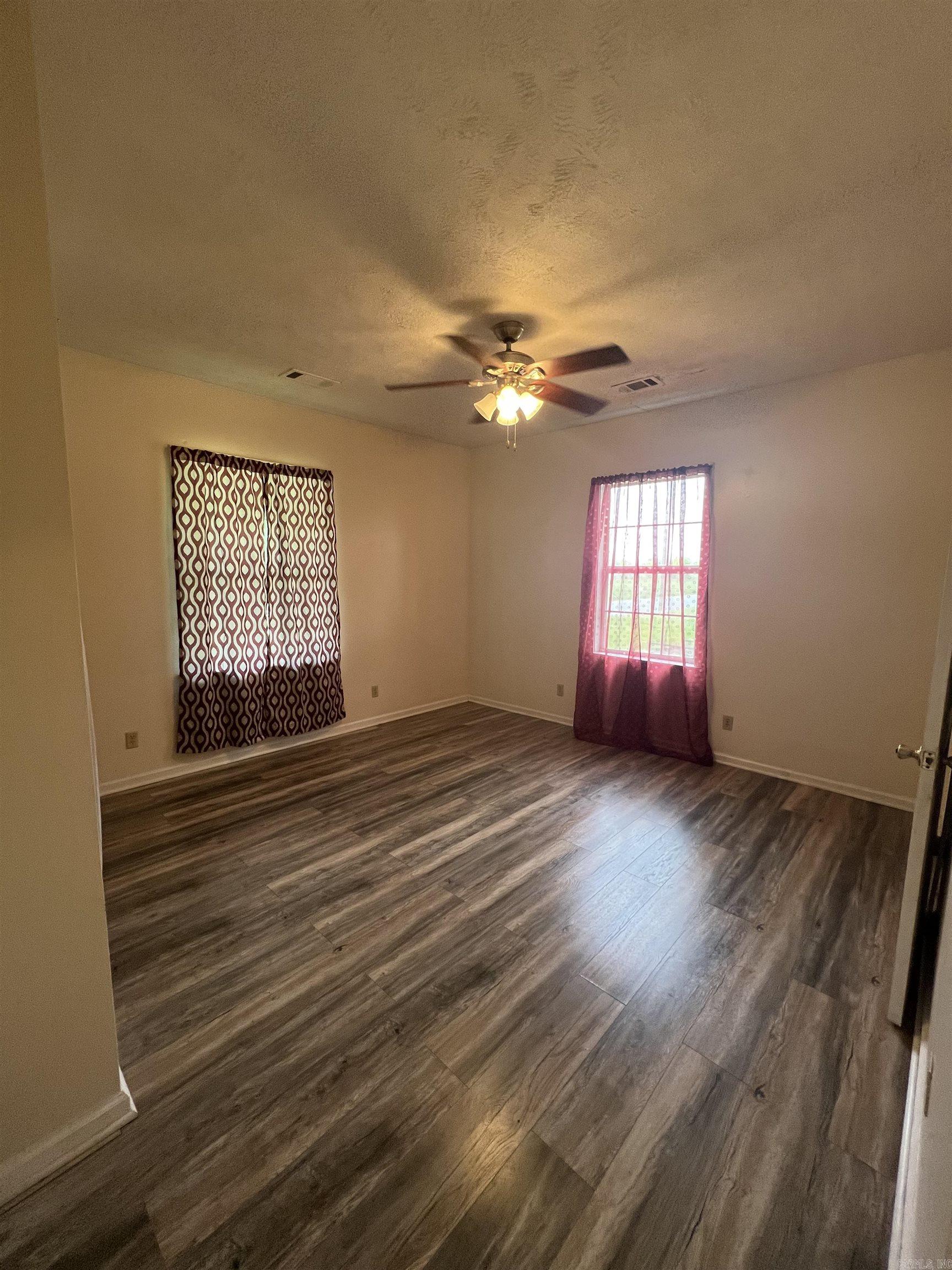 1124 E 2nd  Pine Bluff, AR