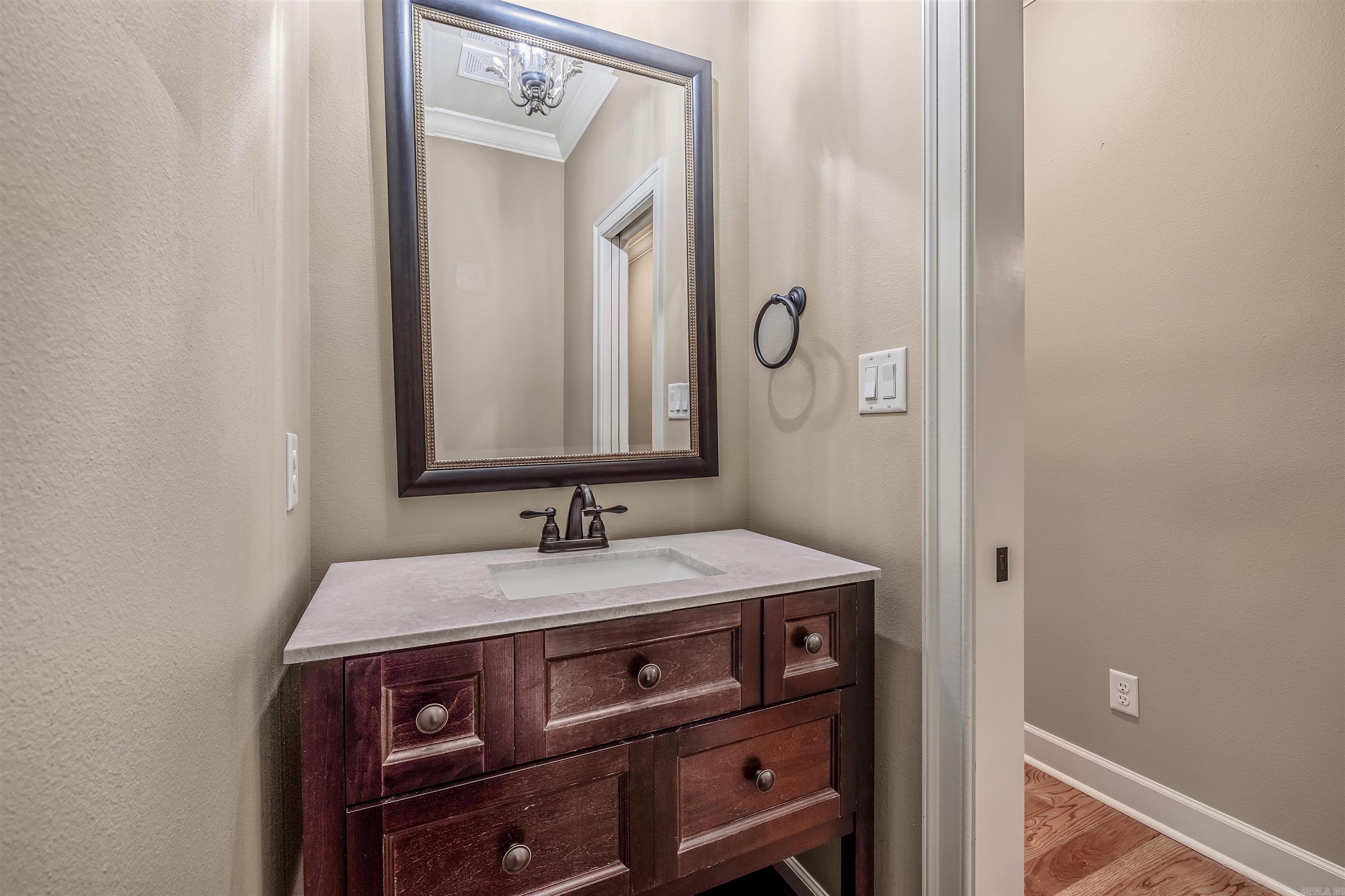 18  Winthrop Pt.  Little Rock, AR