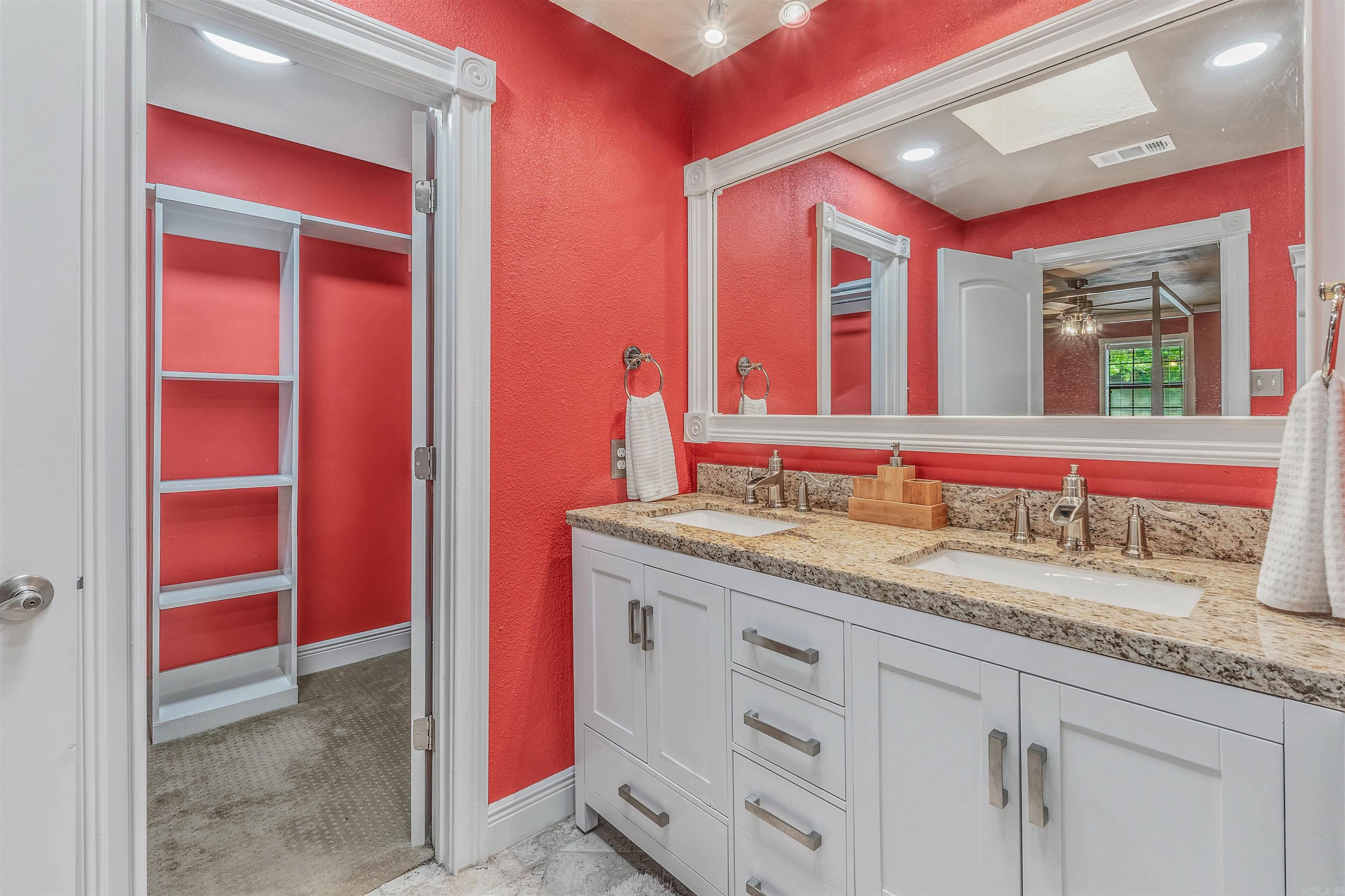 77  Stoneledge Drive  Maumelle, AR