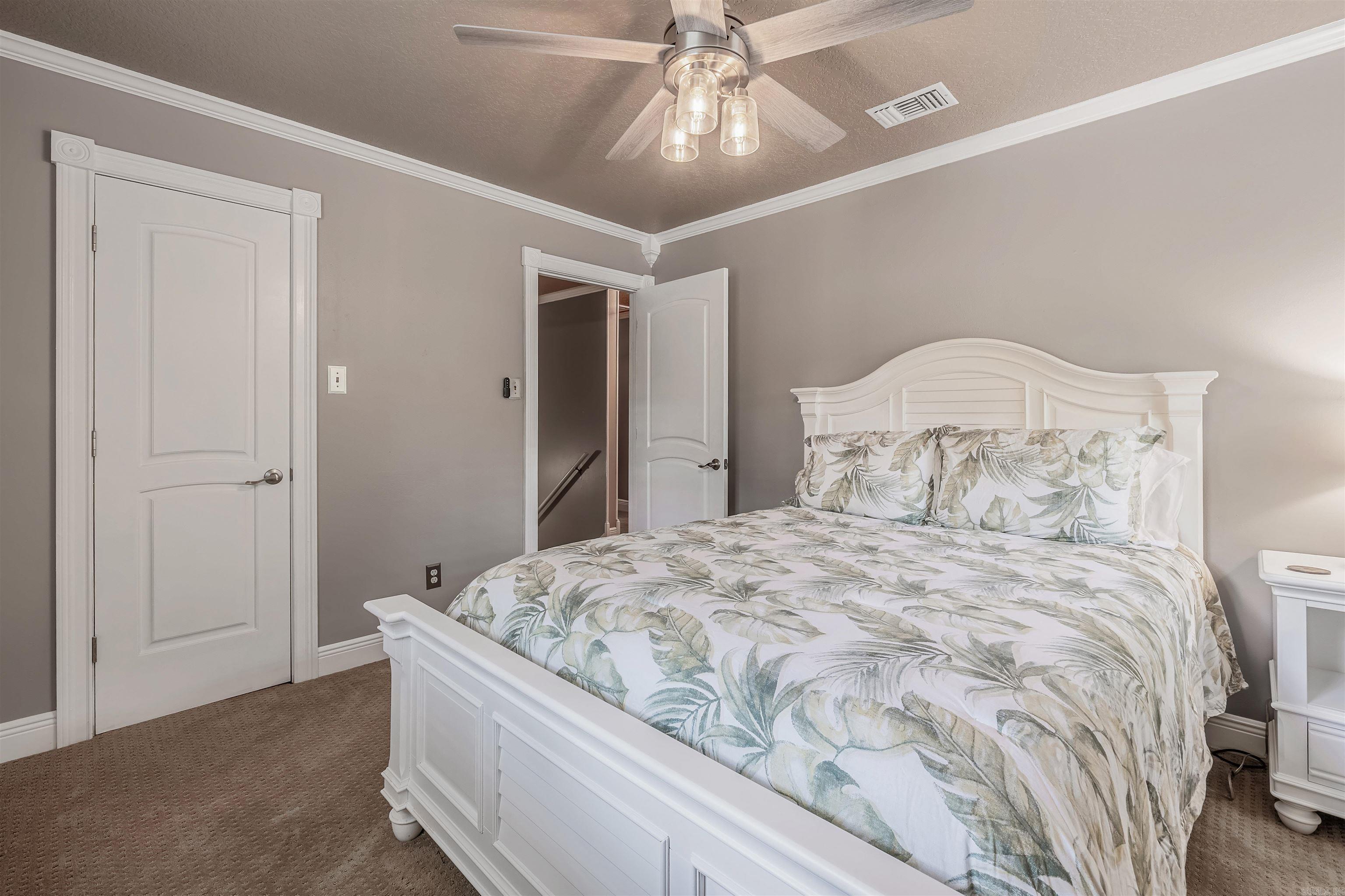 77  Stoneledge Drive  Maumelle, AR