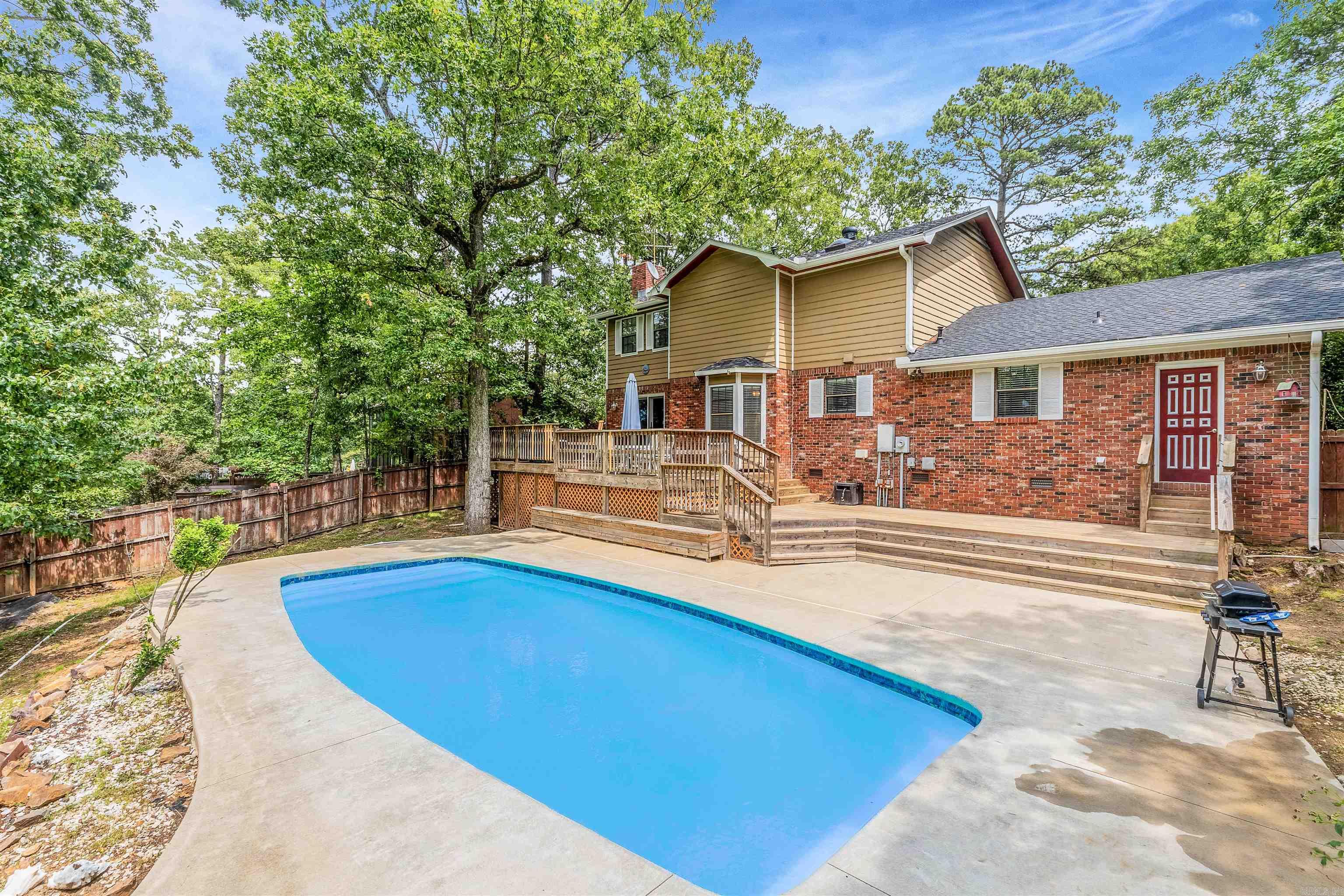 77  Stoneledge Drive  Maumelle, AR