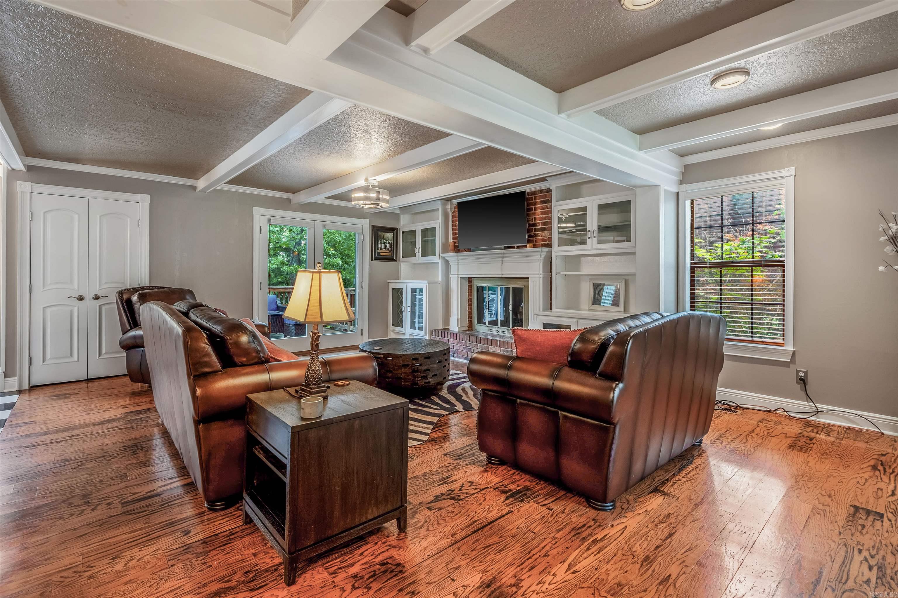 77  Stoneledge Drive  Maumelle, AR