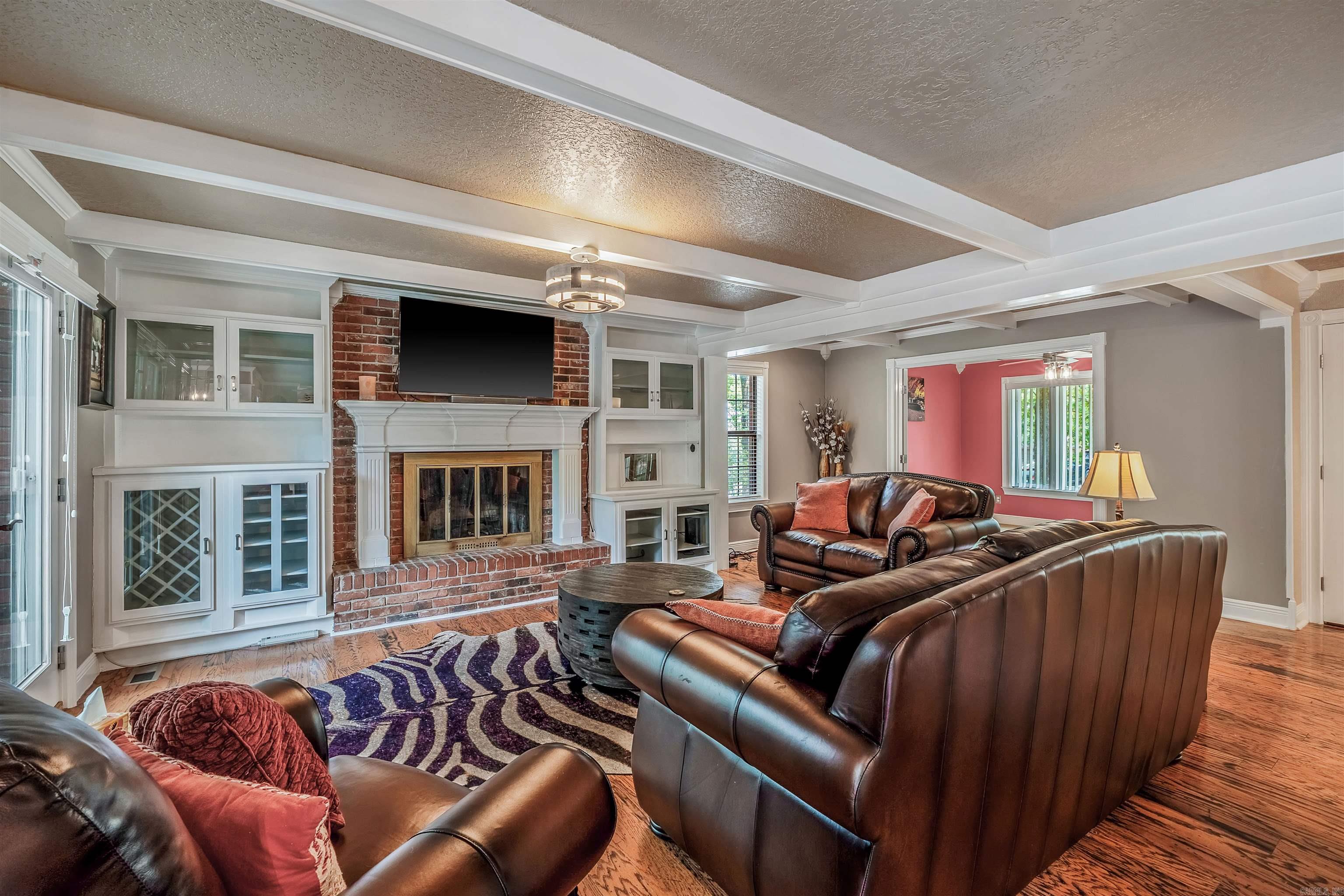 77  Stoneledge Drive  Maumelle, AR