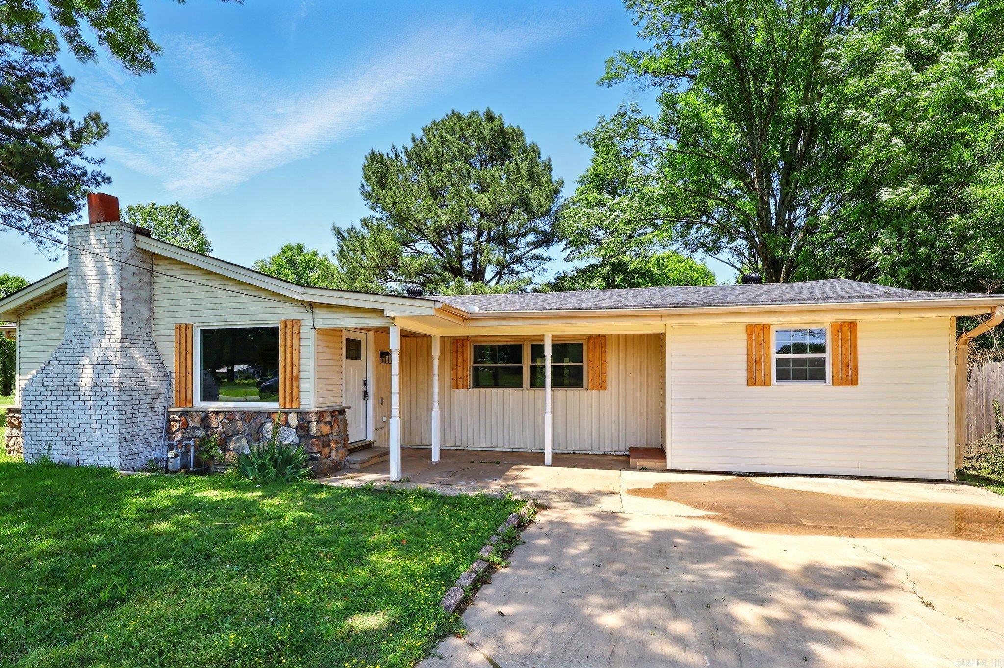 13512  Peters  Cabot, AR
