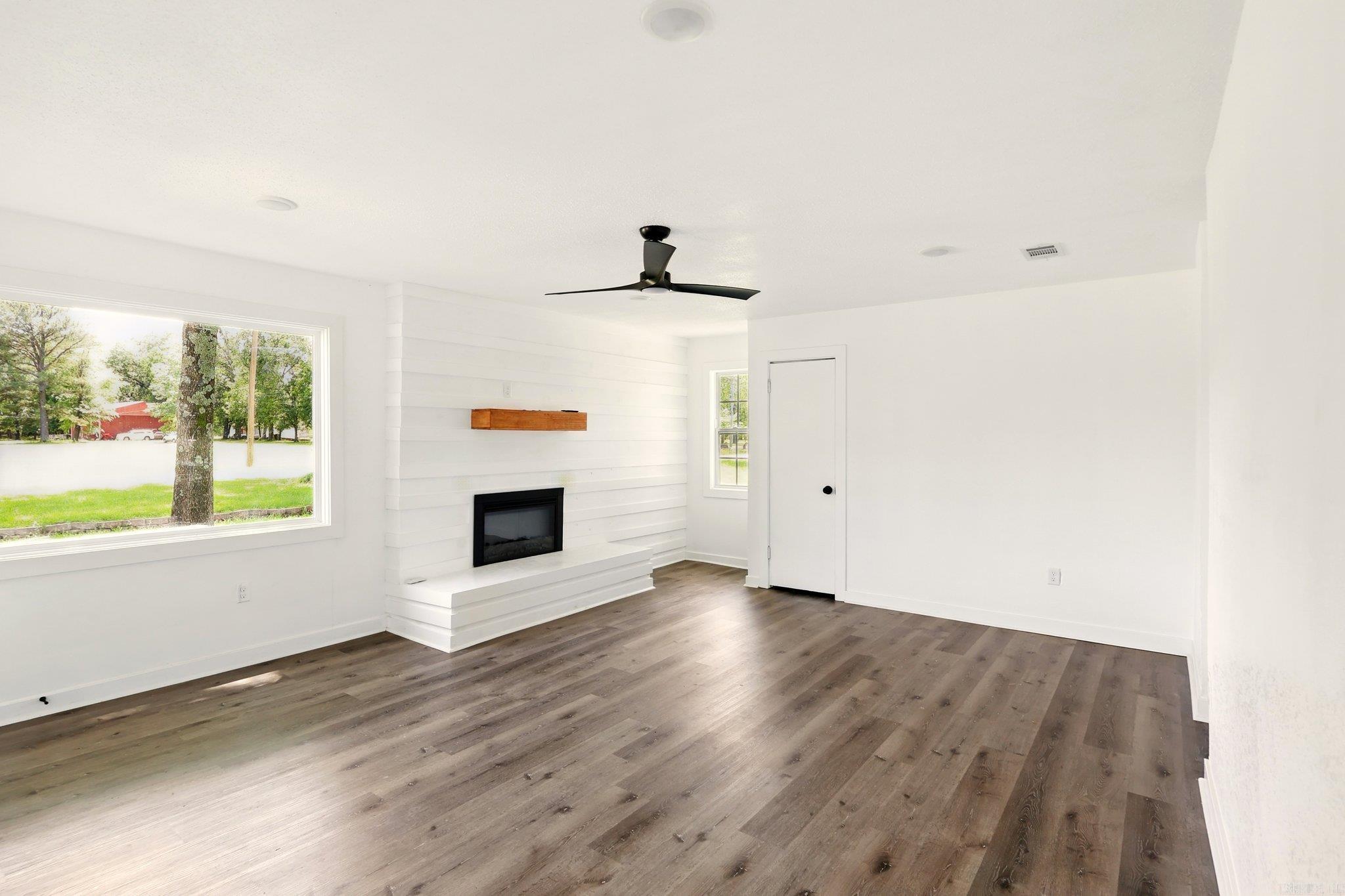 13512  Peters  Cabot, AR