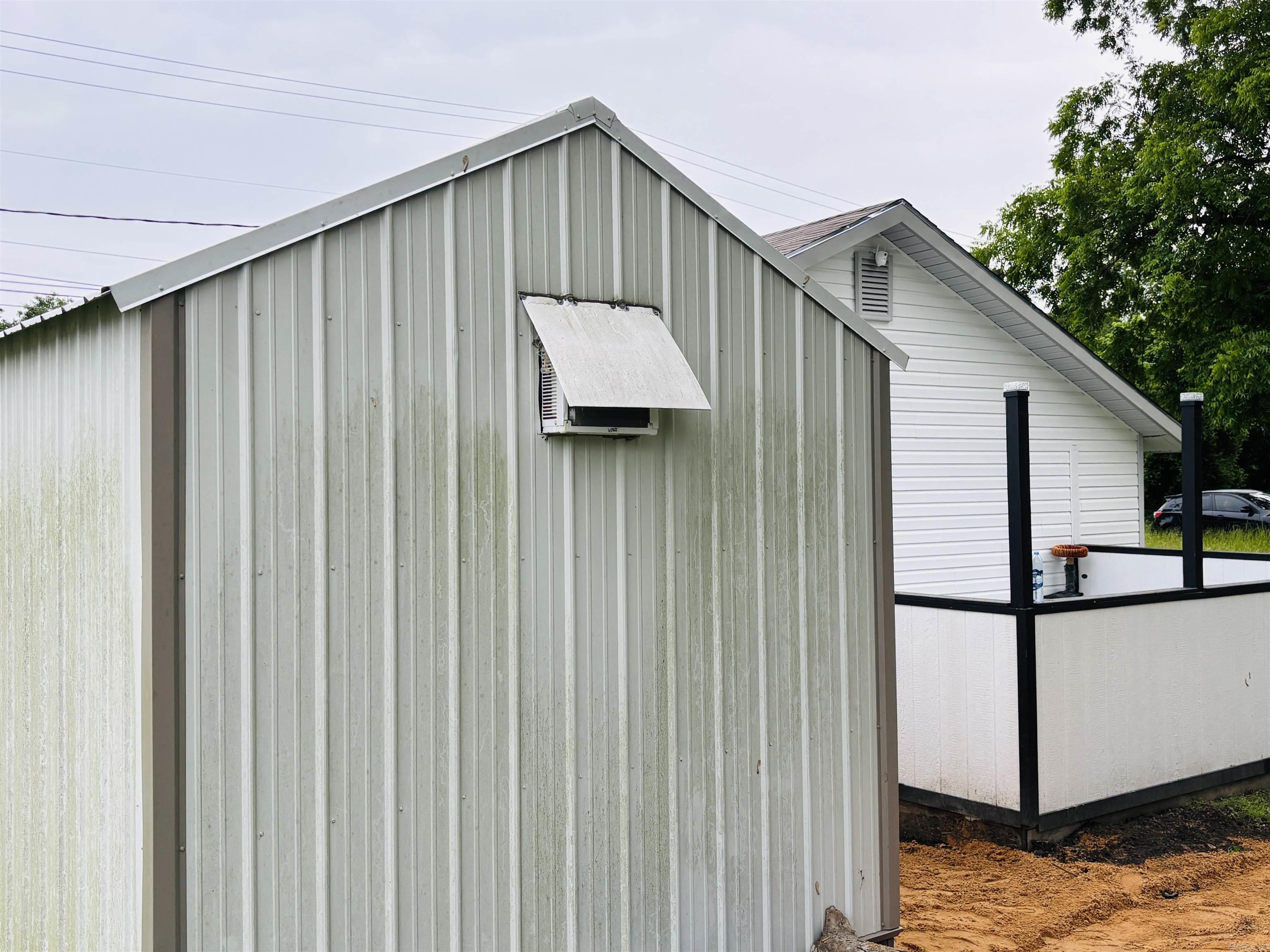 901 S Market  Benton, AR