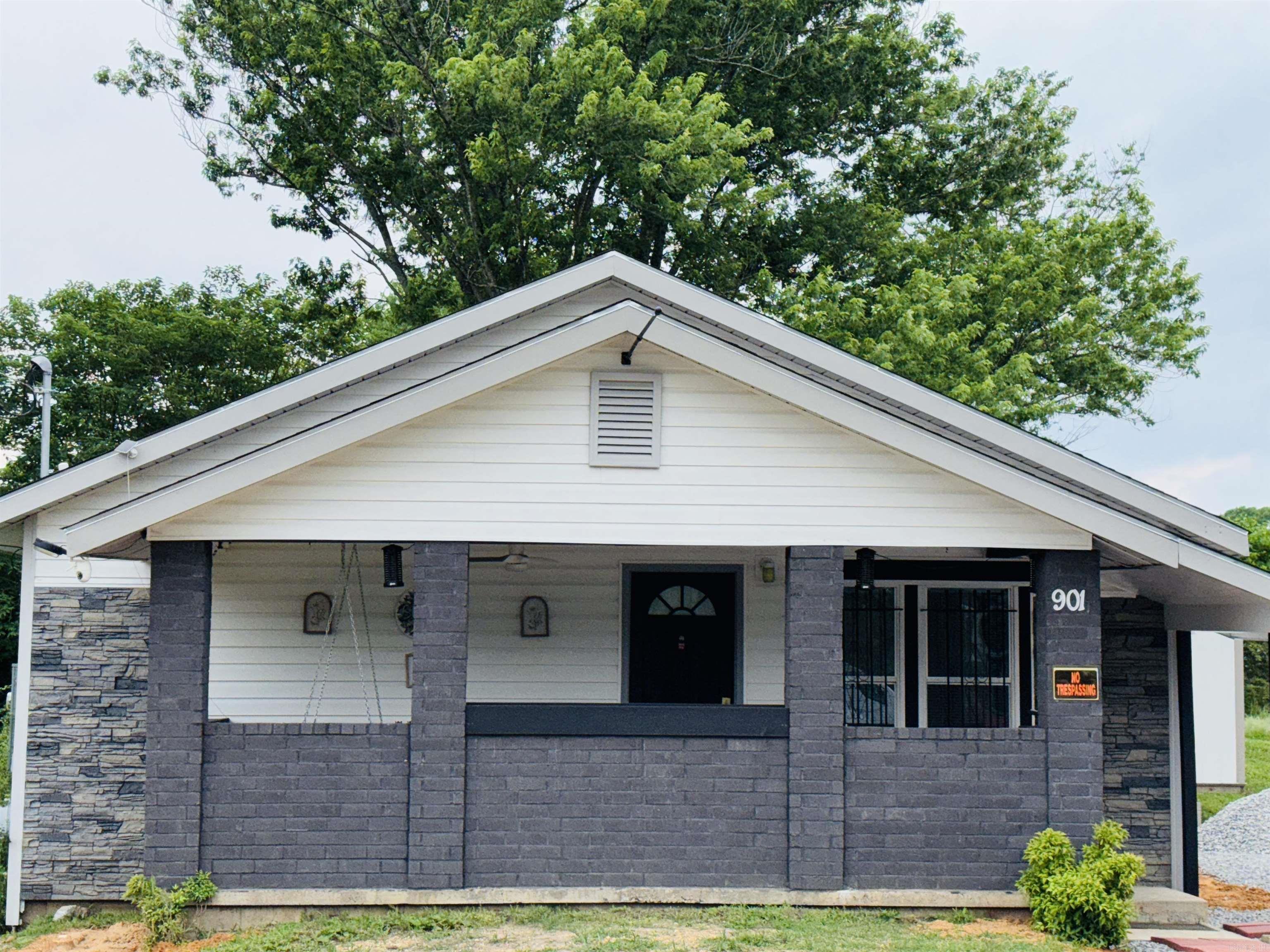 901 S Market  Benton, AR