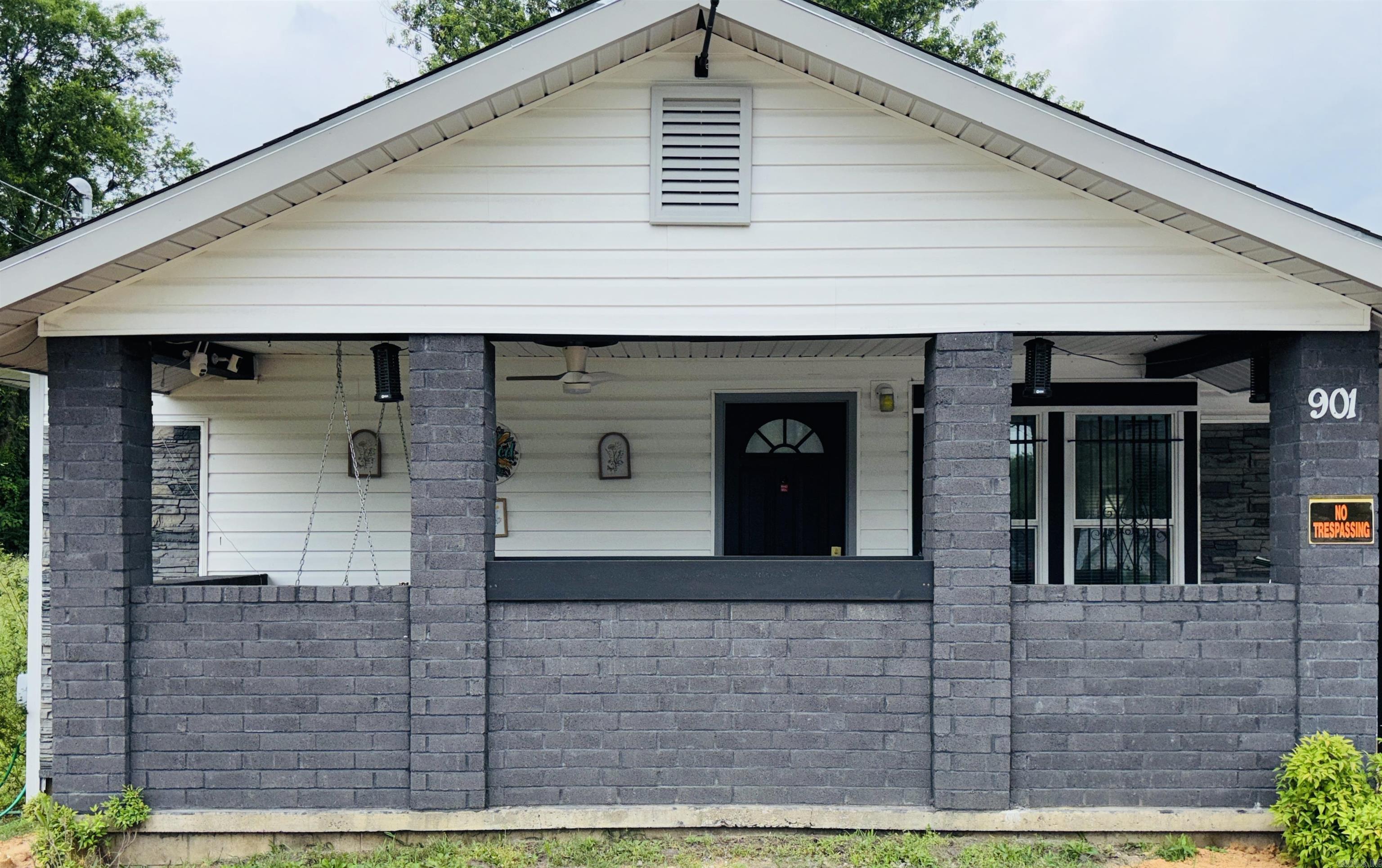 901 S Market  Benton, AR