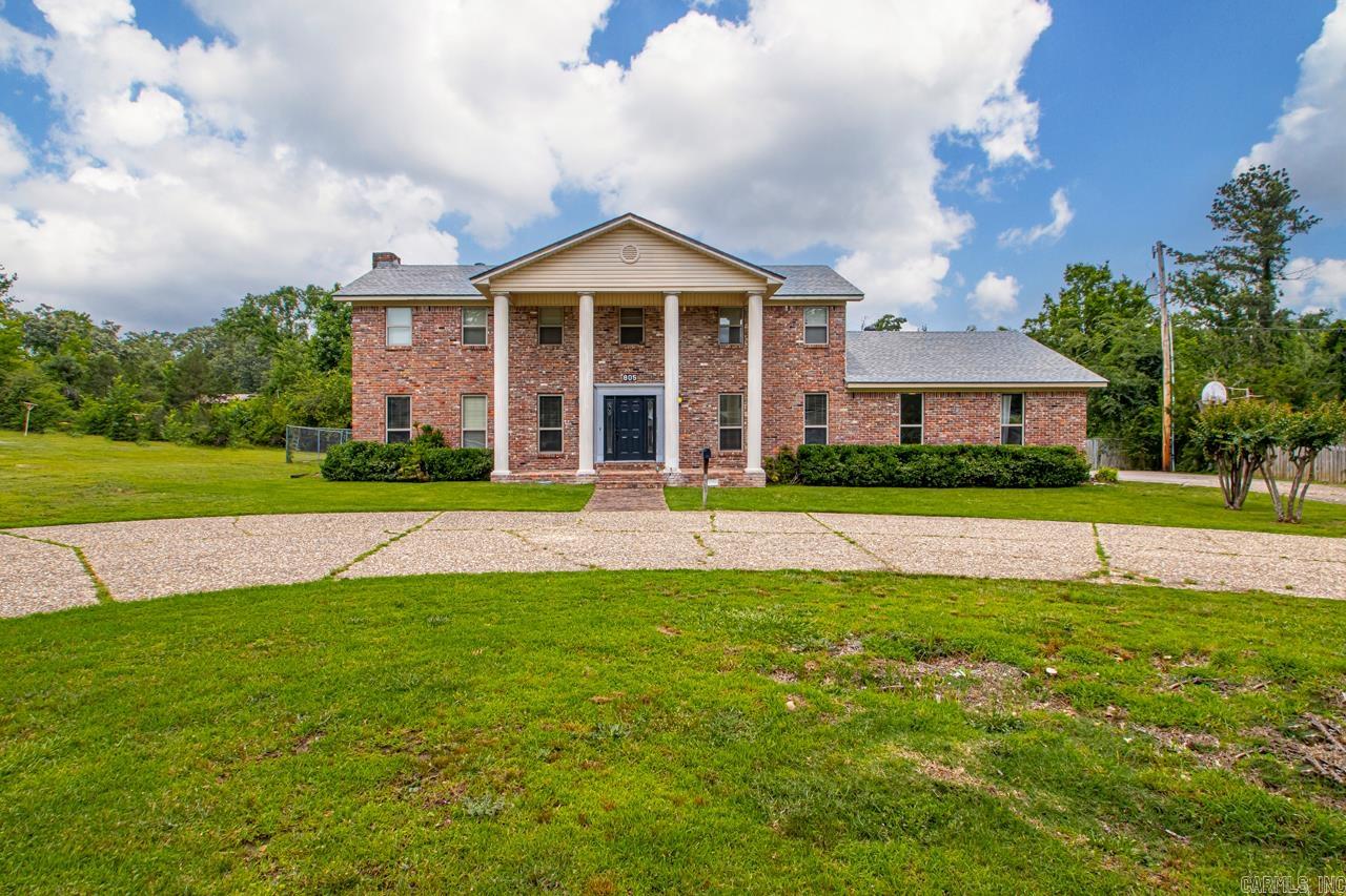 805  Club  Sherwood, AR
