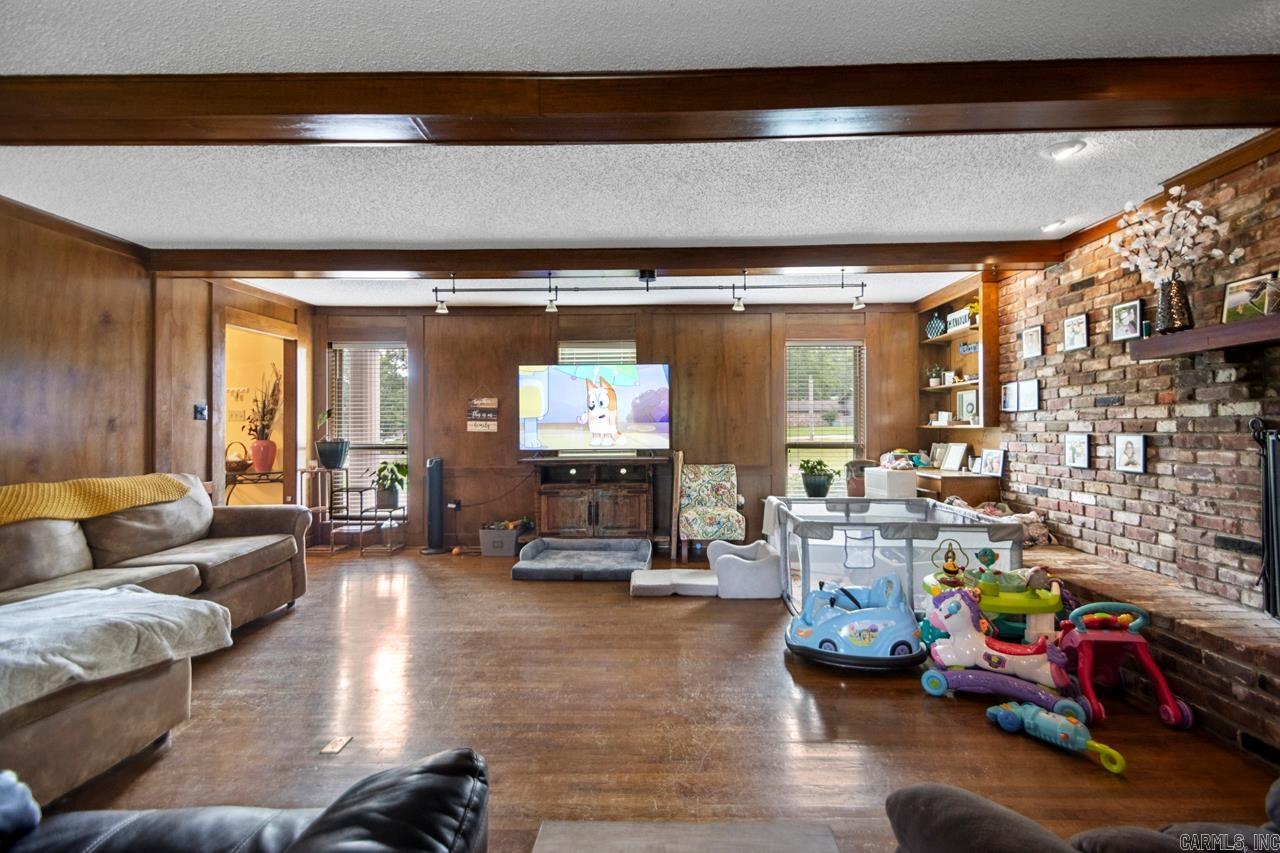 805  Club  Sherwood, AR