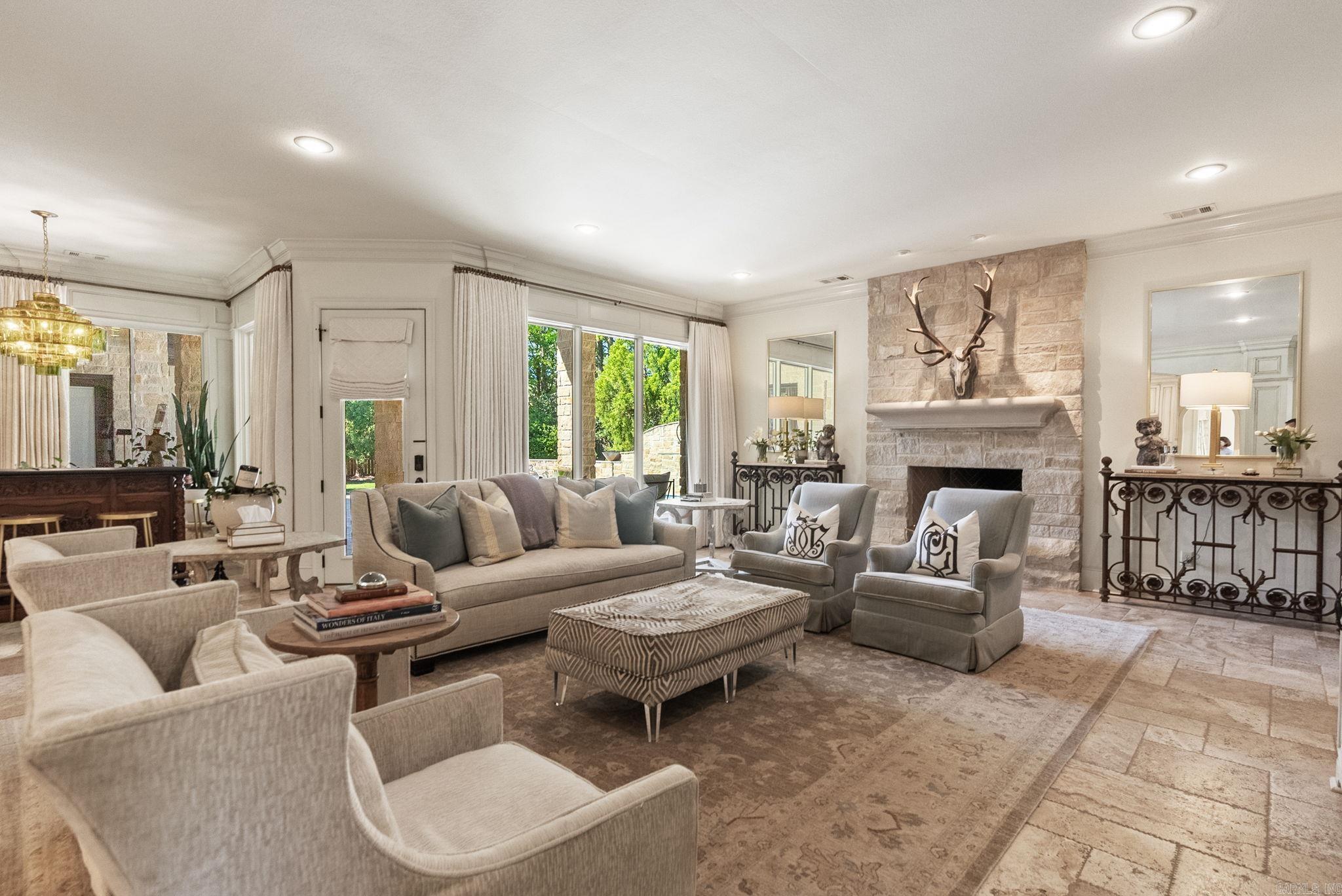 64  Sologne  Little Rock, AR