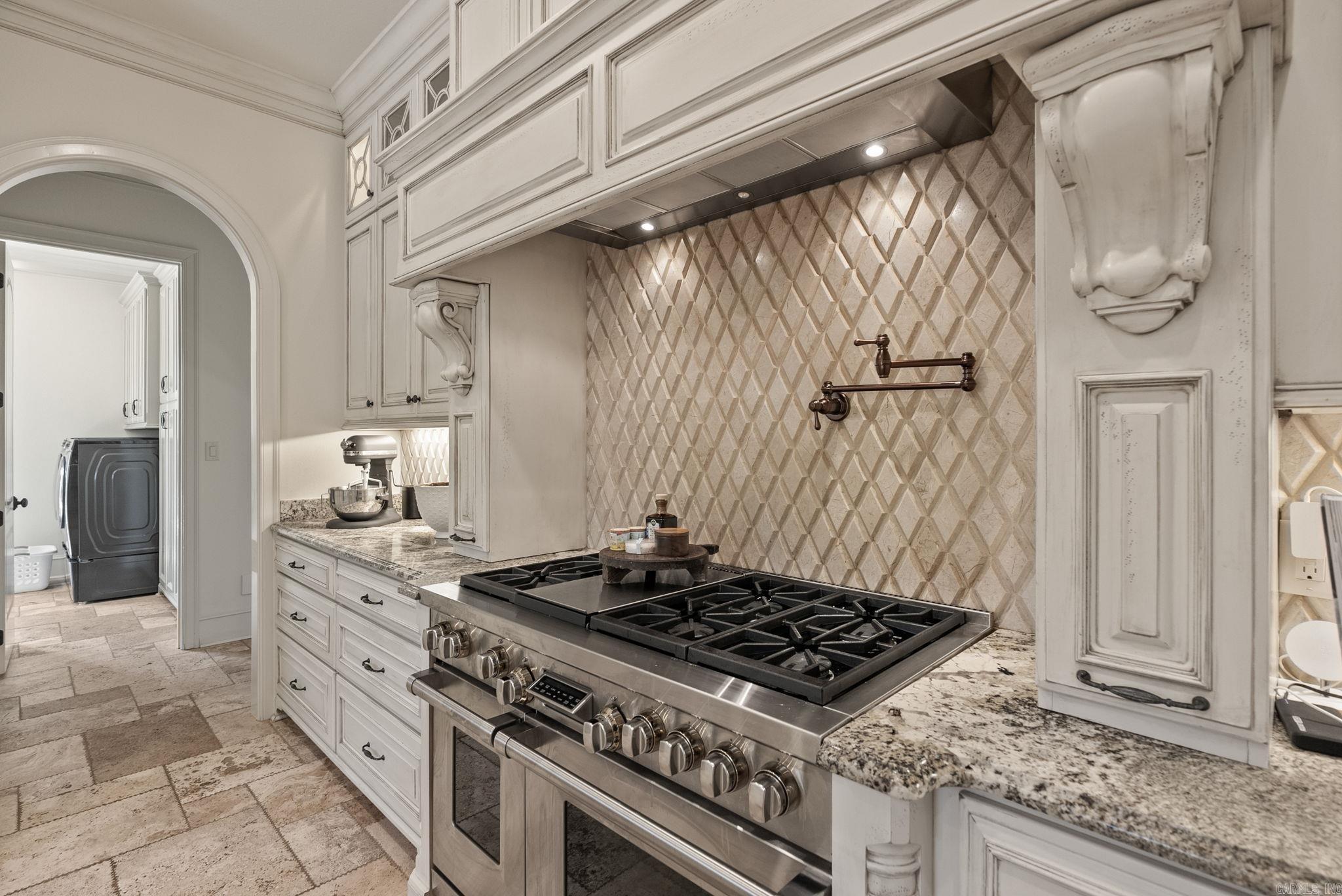 64  Sologne  Little Rock, AR