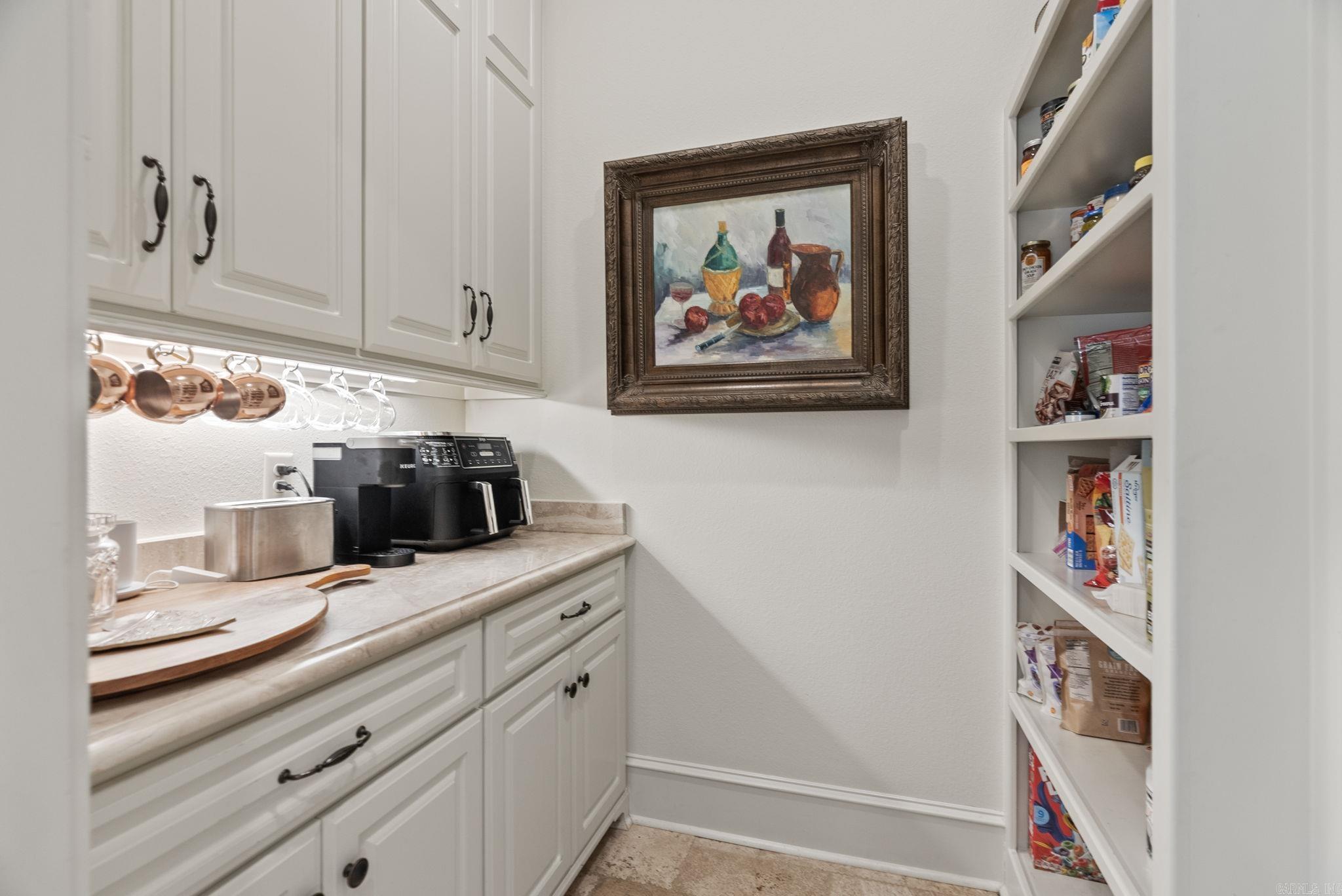 64  Sologne  Little Rock, AR