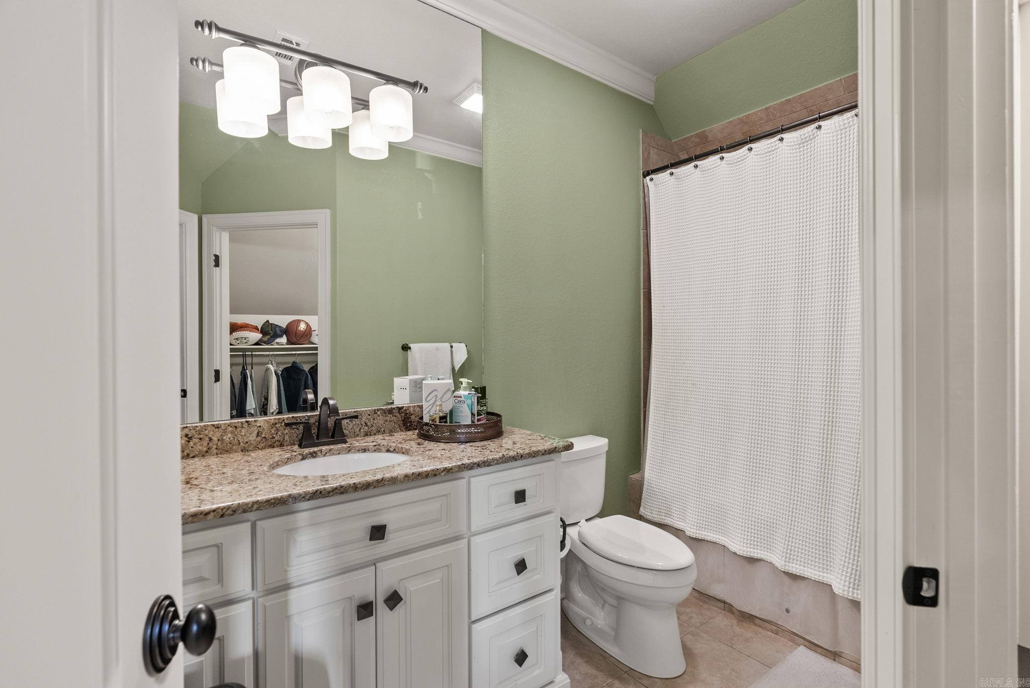 64  Sologne  Little Rock, AR