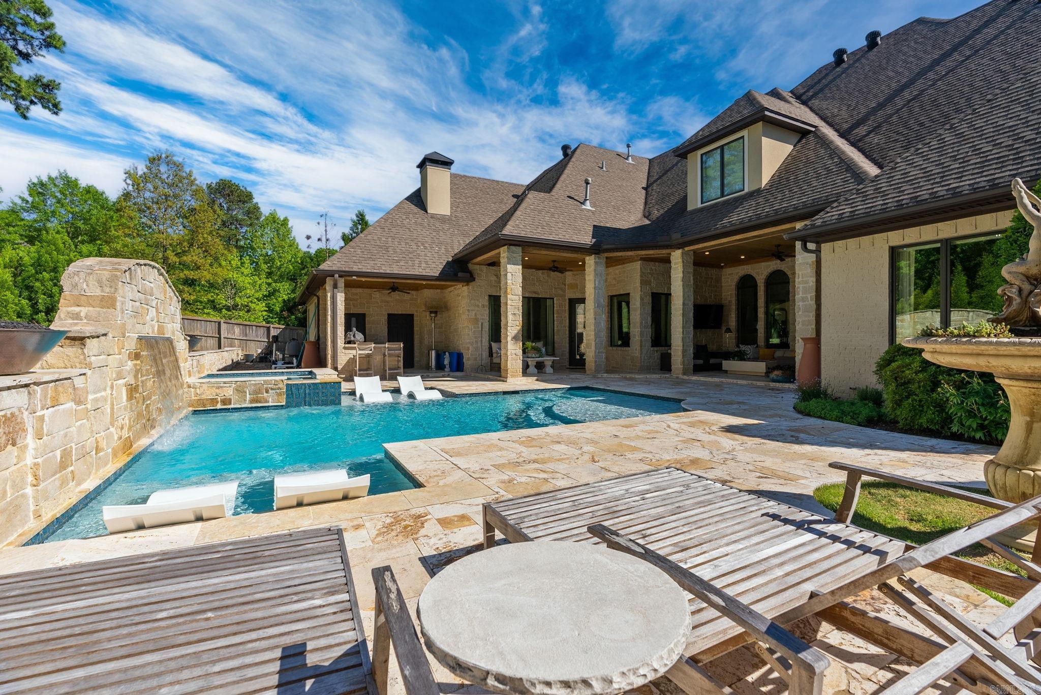 64  Sologne  Little Rock, AR