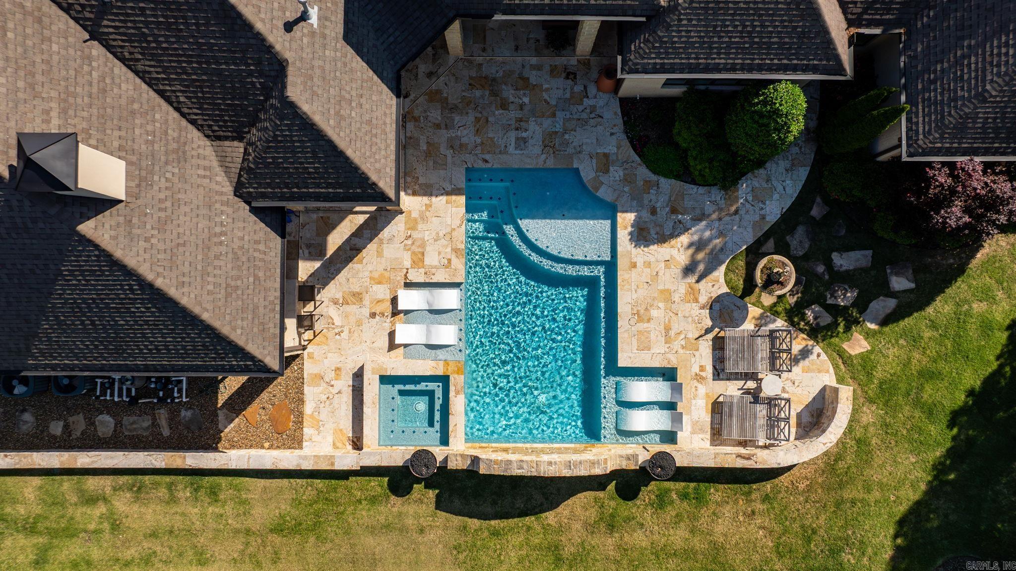 64  Sologne  Little Rock, AR