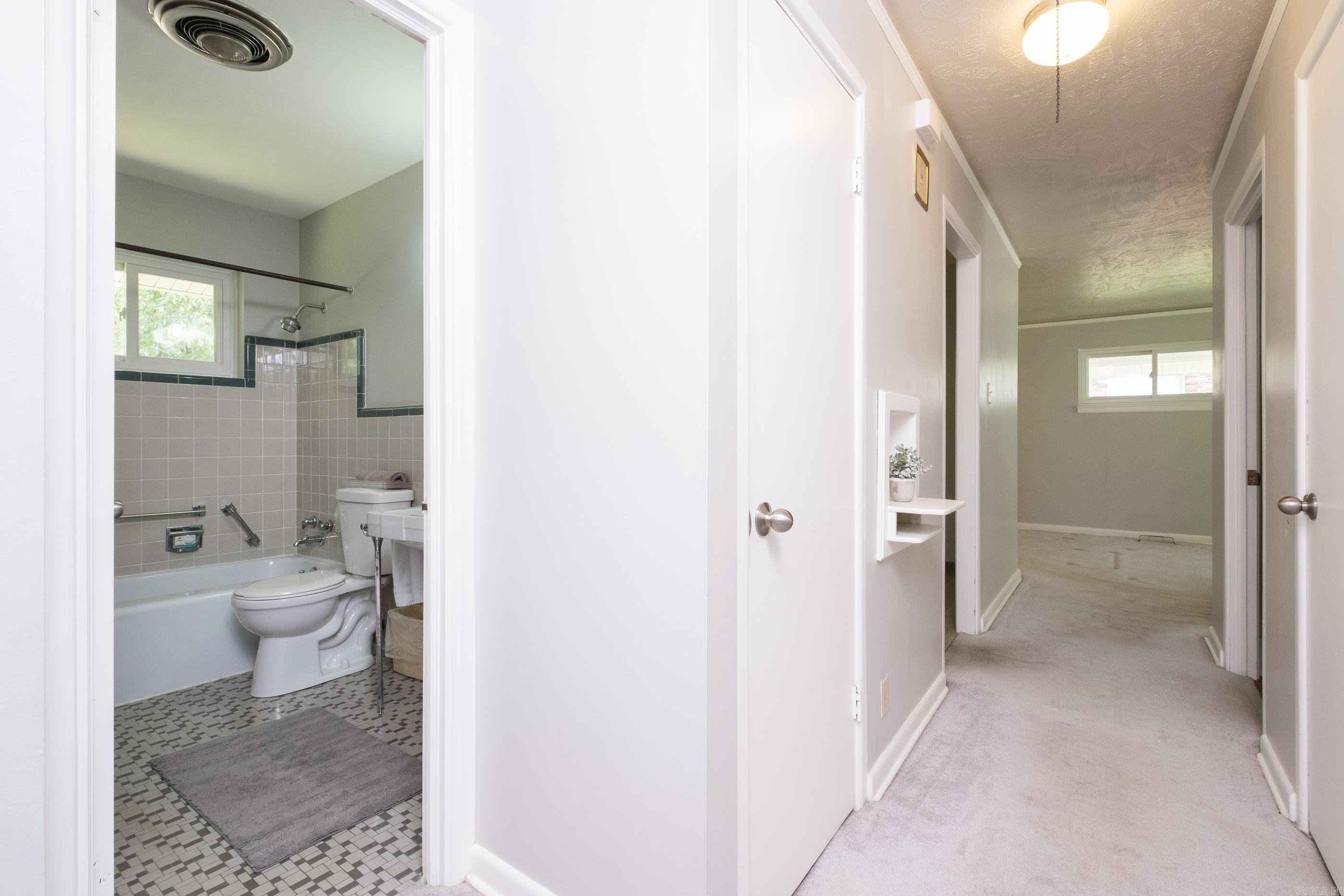 25  Barbara  Little Rock, AR