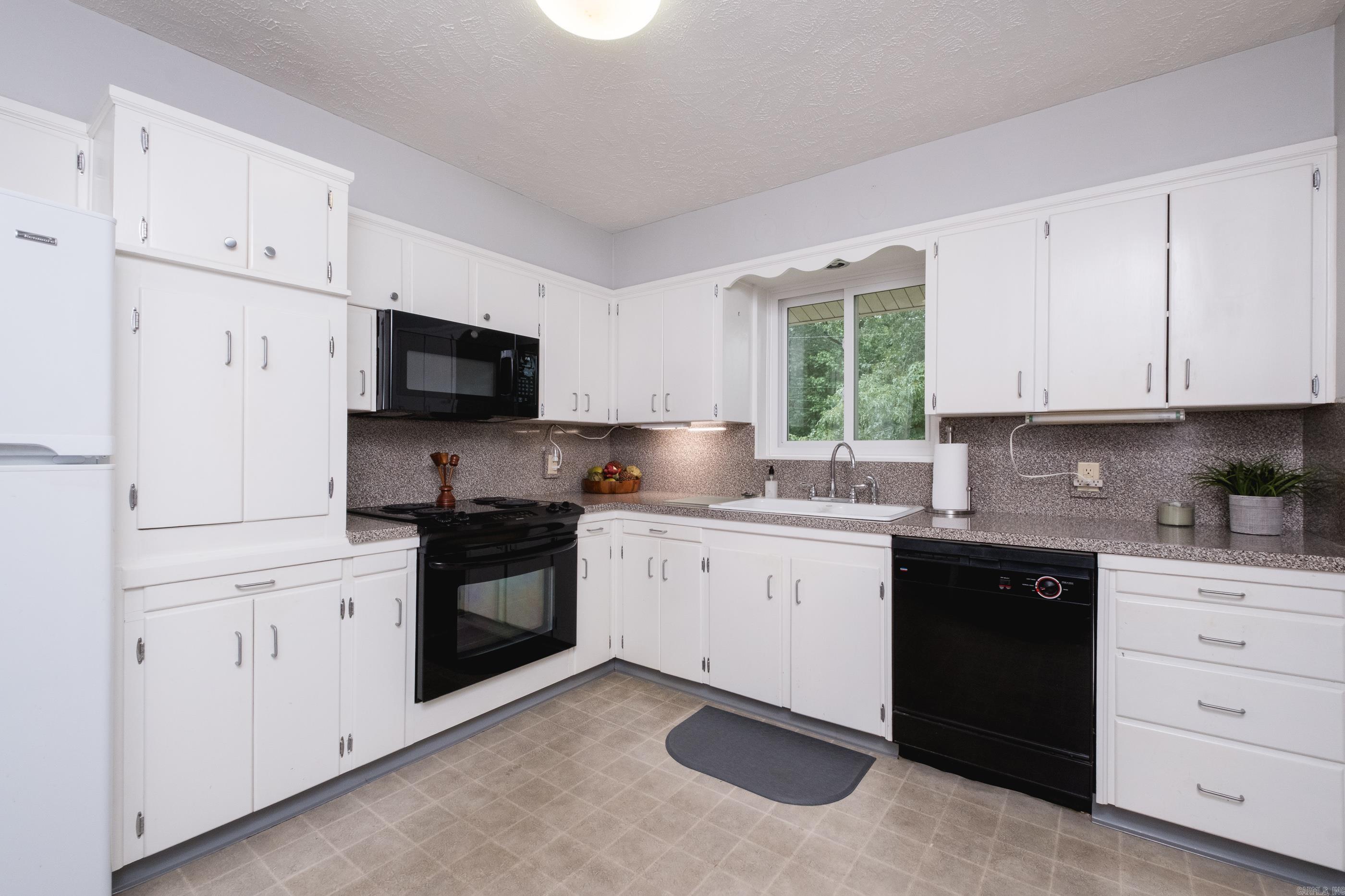 25  Barbara  Little Rock, AR