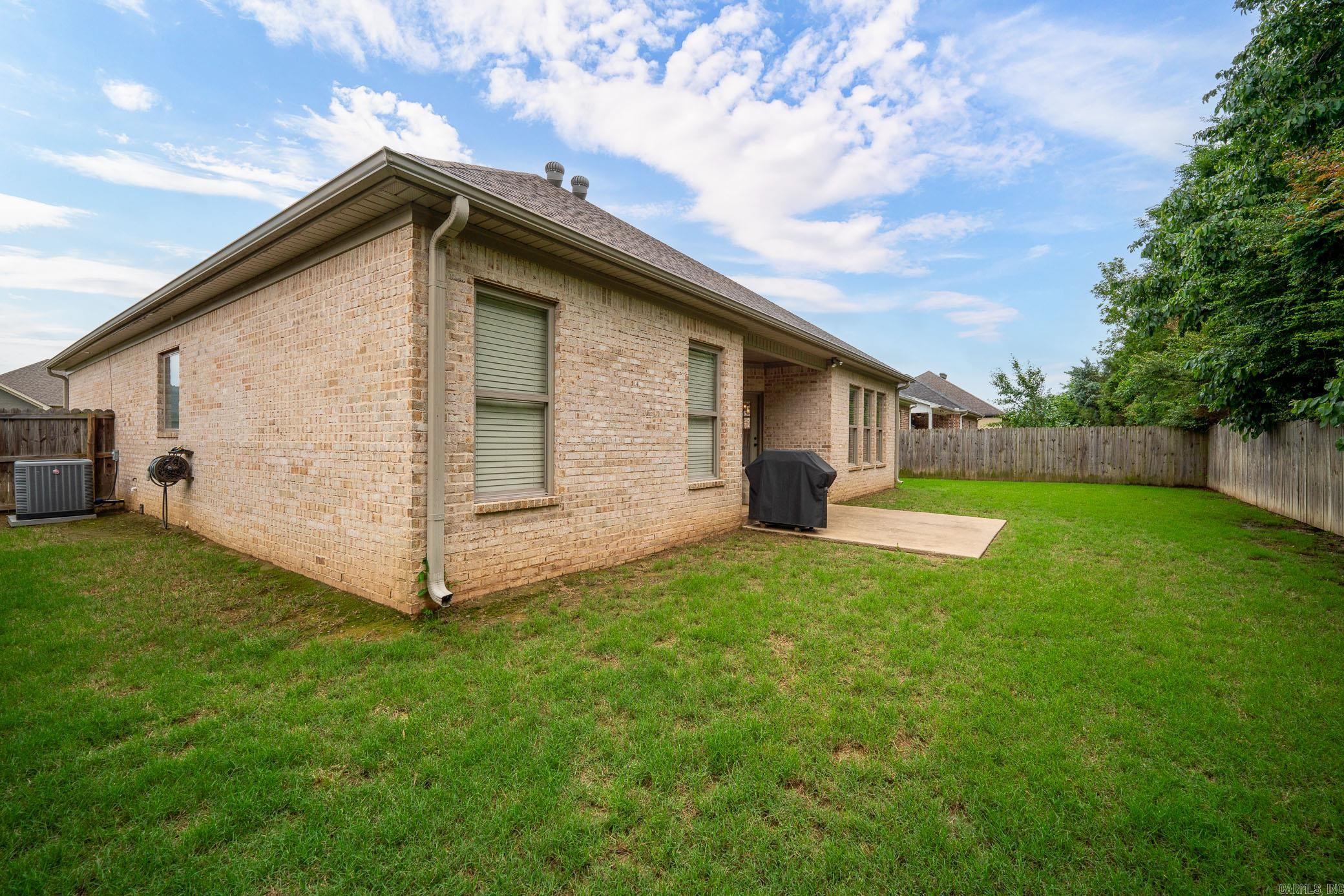 1715  Sylar  Conway, AR