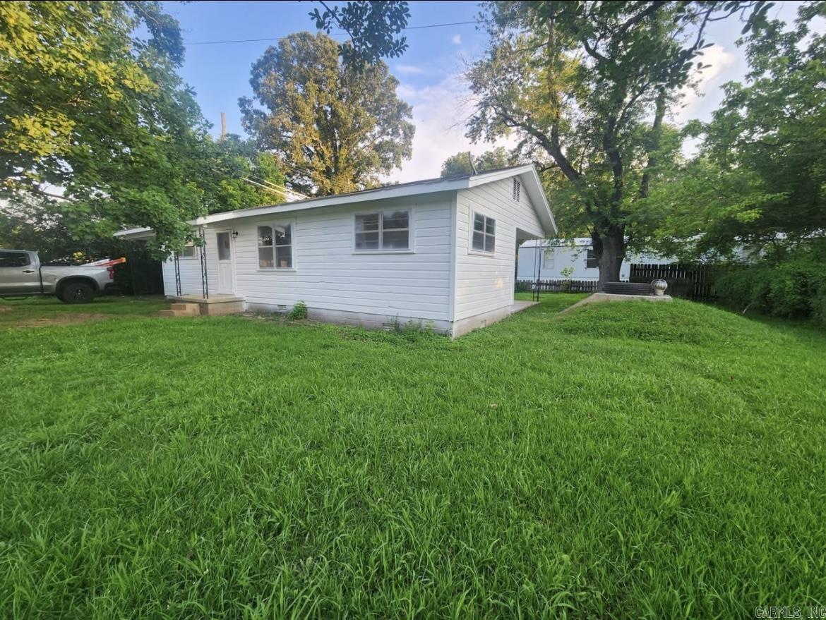 104 W Searcy  Searcy, AR