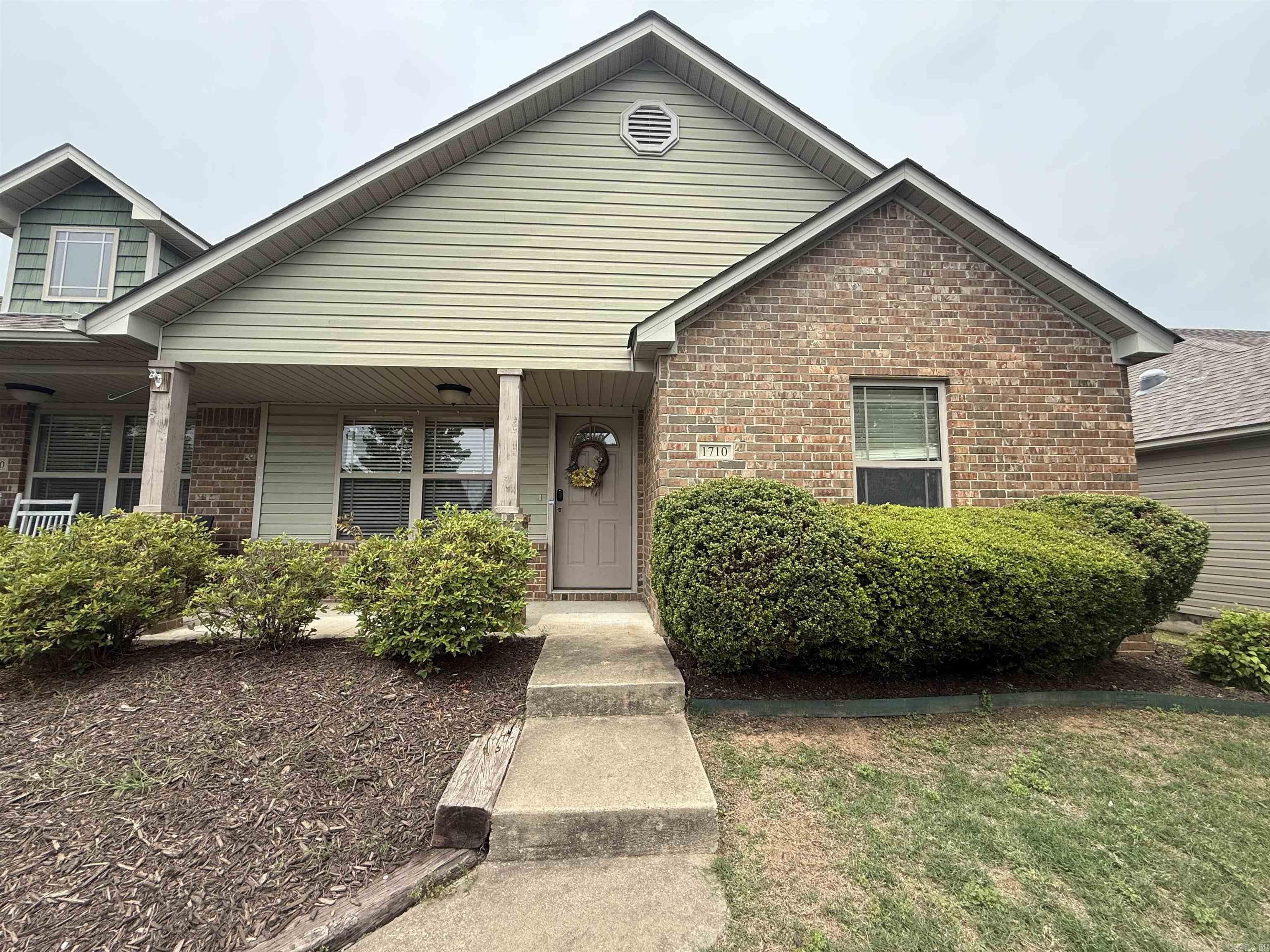 1710  Sweetspire  Conway, AR