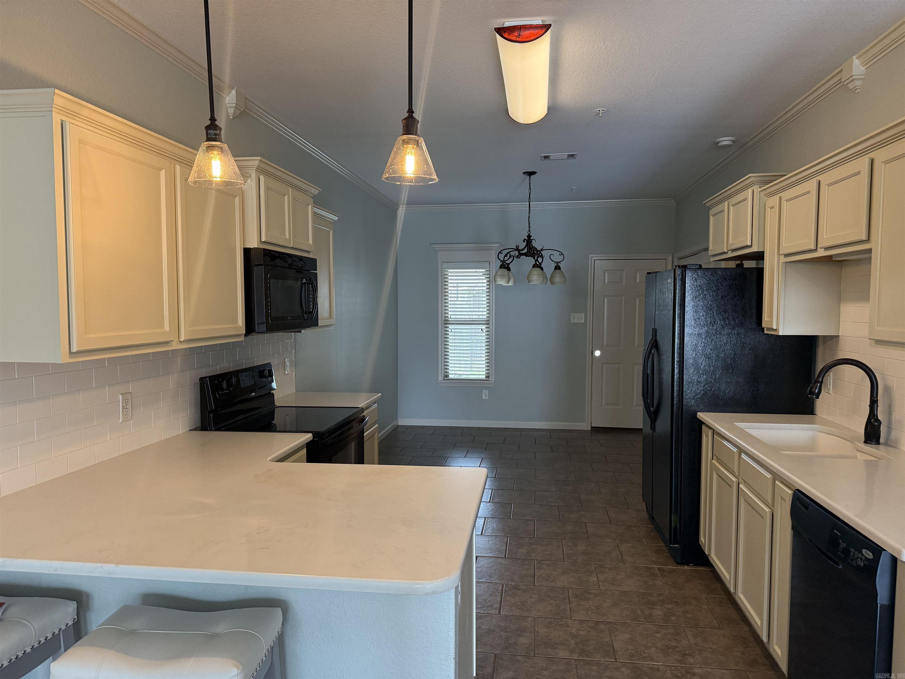 1710  Sweetspire  Conway, AR
