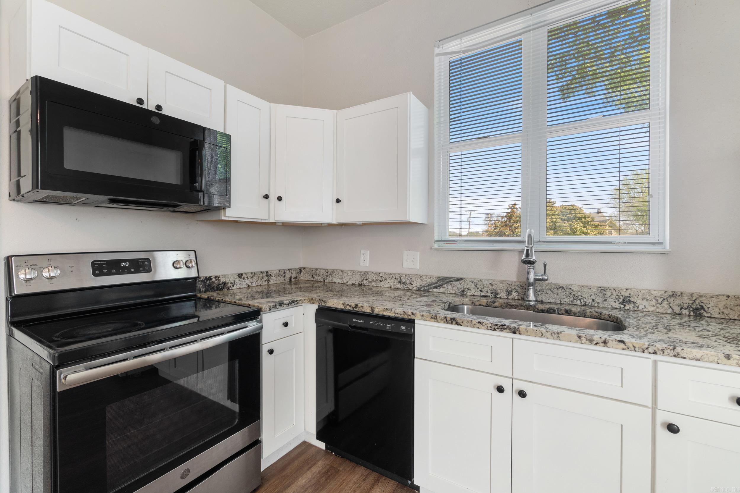 1403  Scott  Conway, AR